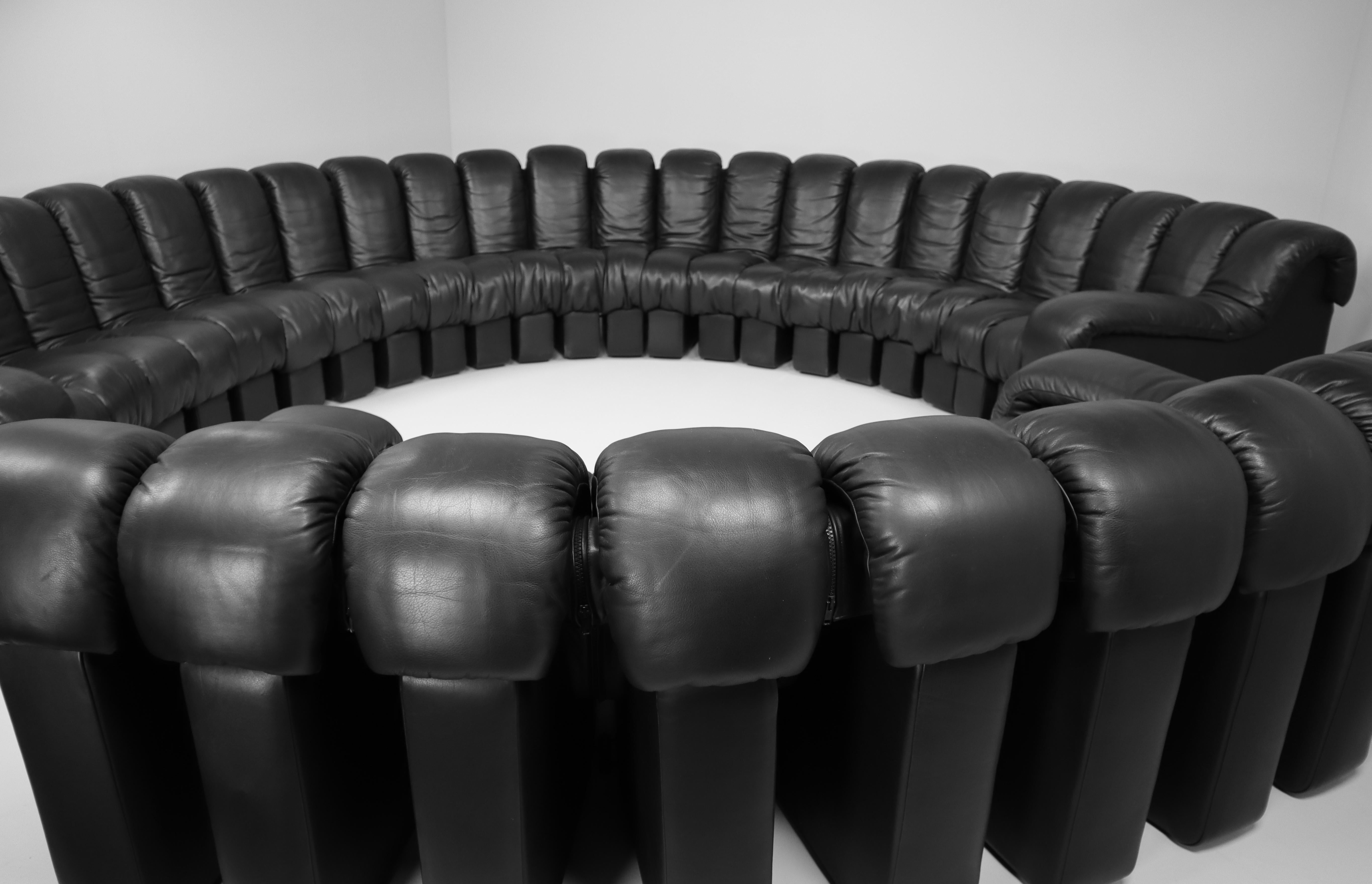 De Sede DS 600 Snake Sofas in Full Black Leather by Ueli Berger Switzerland 1972 3