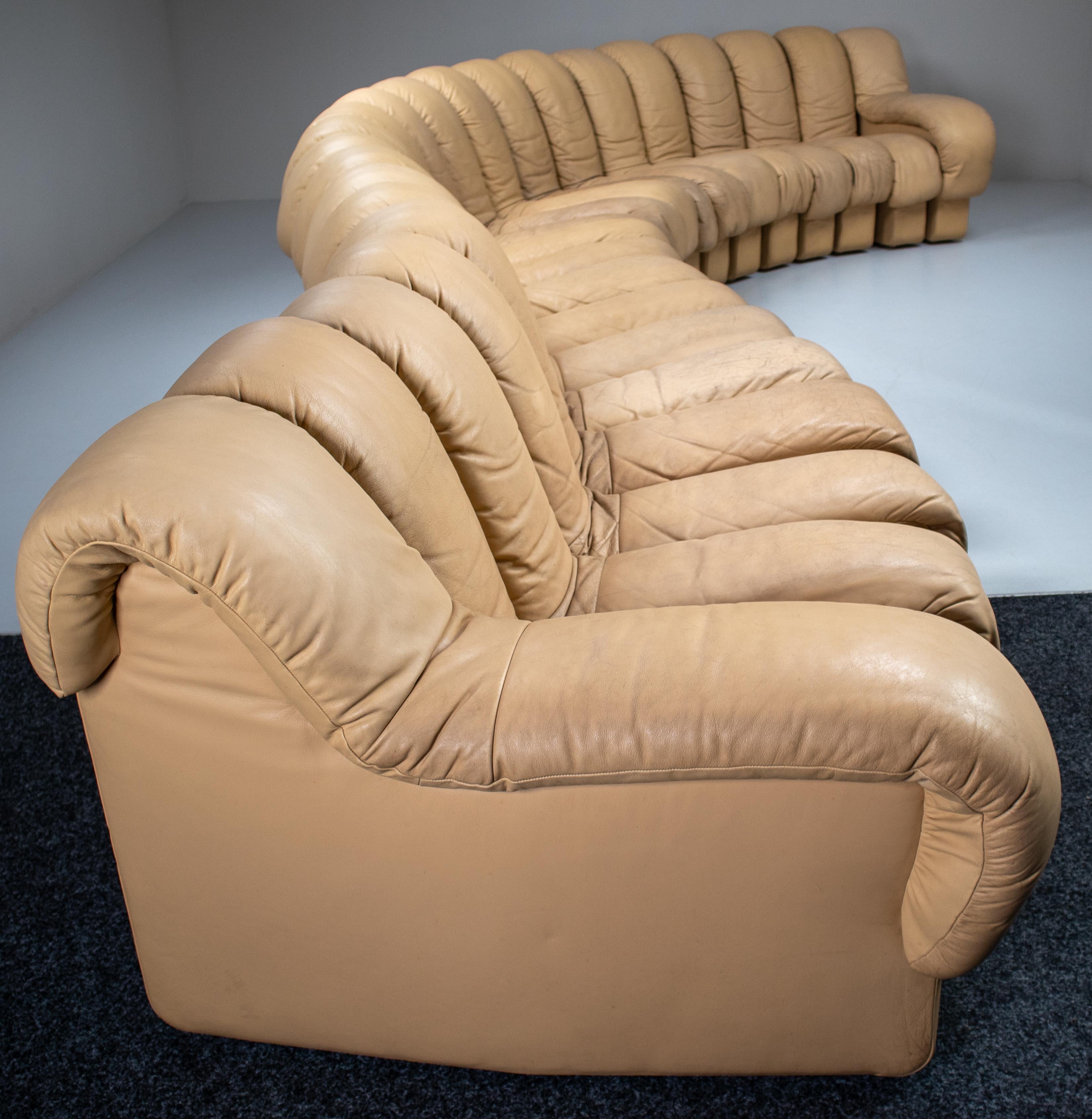 De Sede DS 600 Snake Sofa in Full Creme Leather by Ueli Berger Switzerland 1972 5