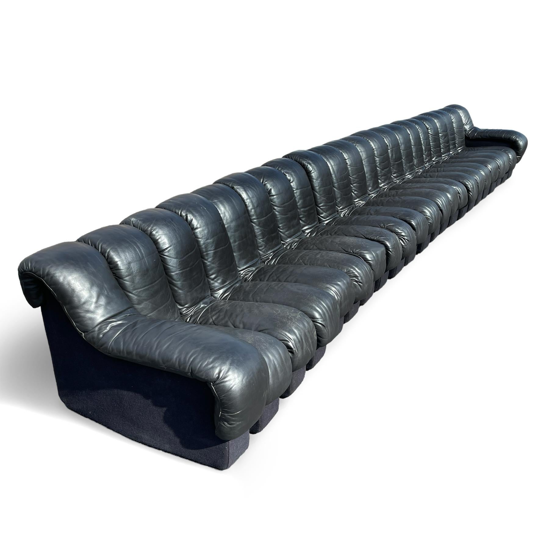 De Sede DS 600 Sofa in Black Leather Vintage For Sale 1