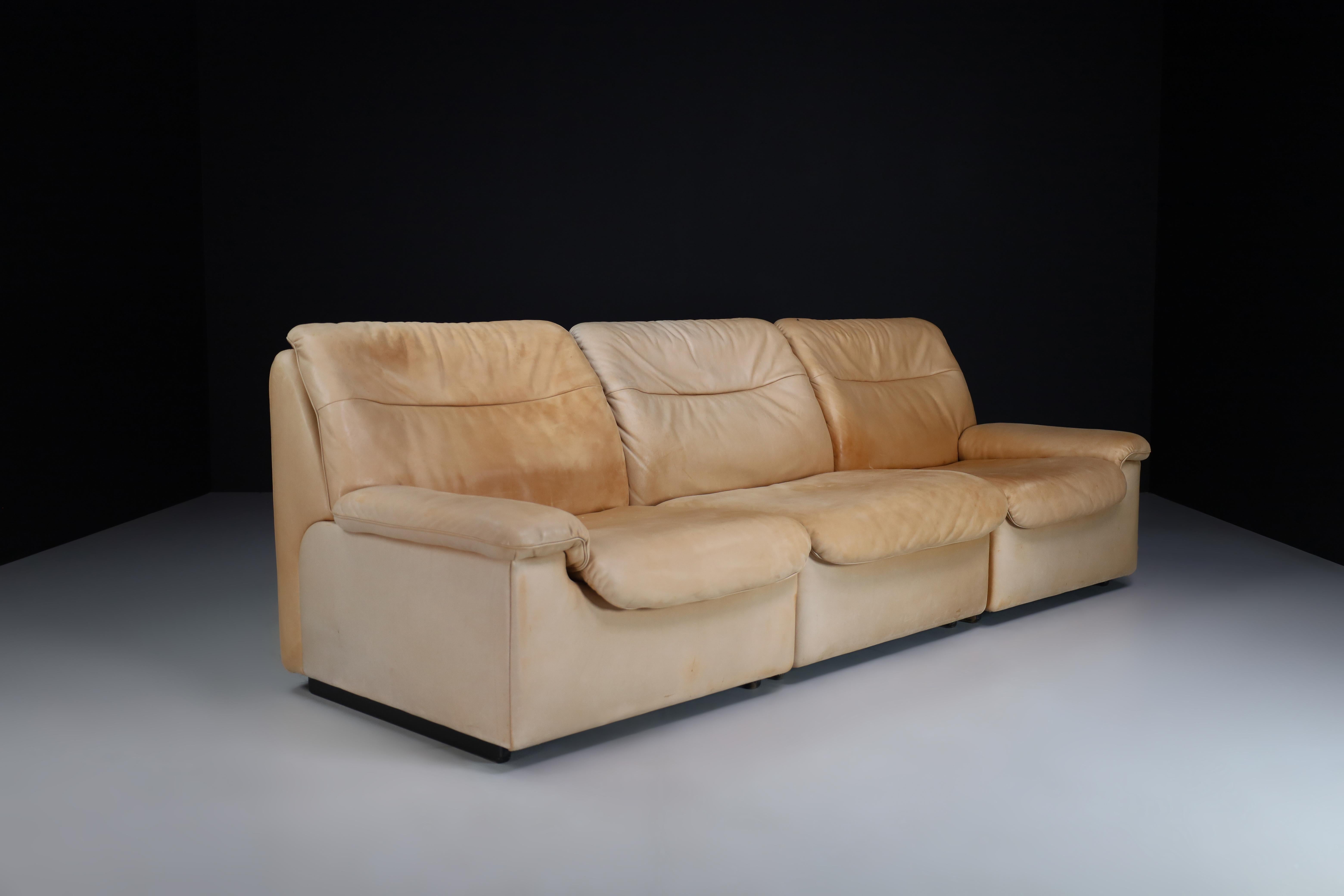 20th Century De Sede DS 63 Three-seater Sofa in Leather, Switzerland 1970s For Sale