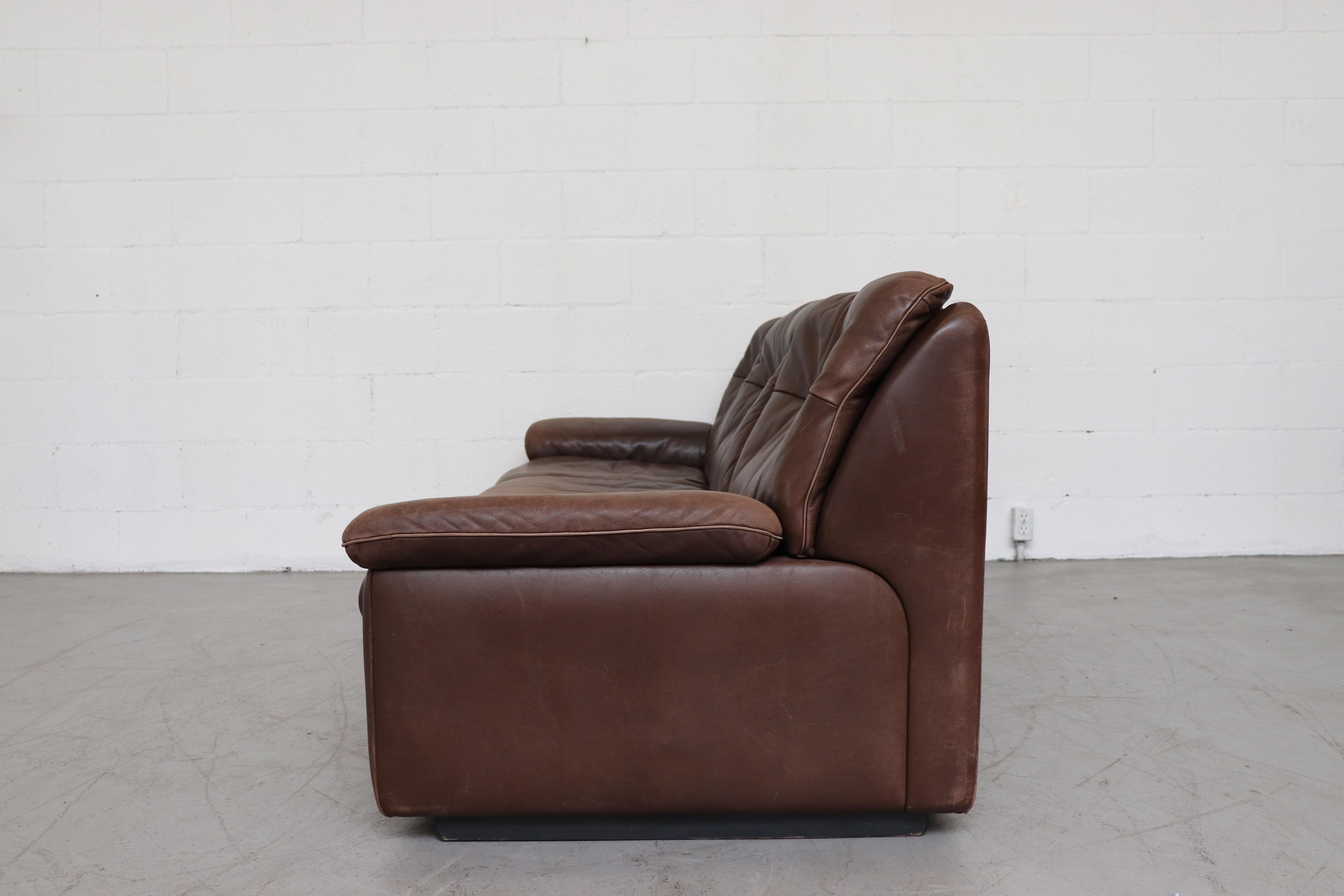 De Sede DS 66 Brown Leather 3-Seat Sofa In Good Condition In Los Angeles, CA