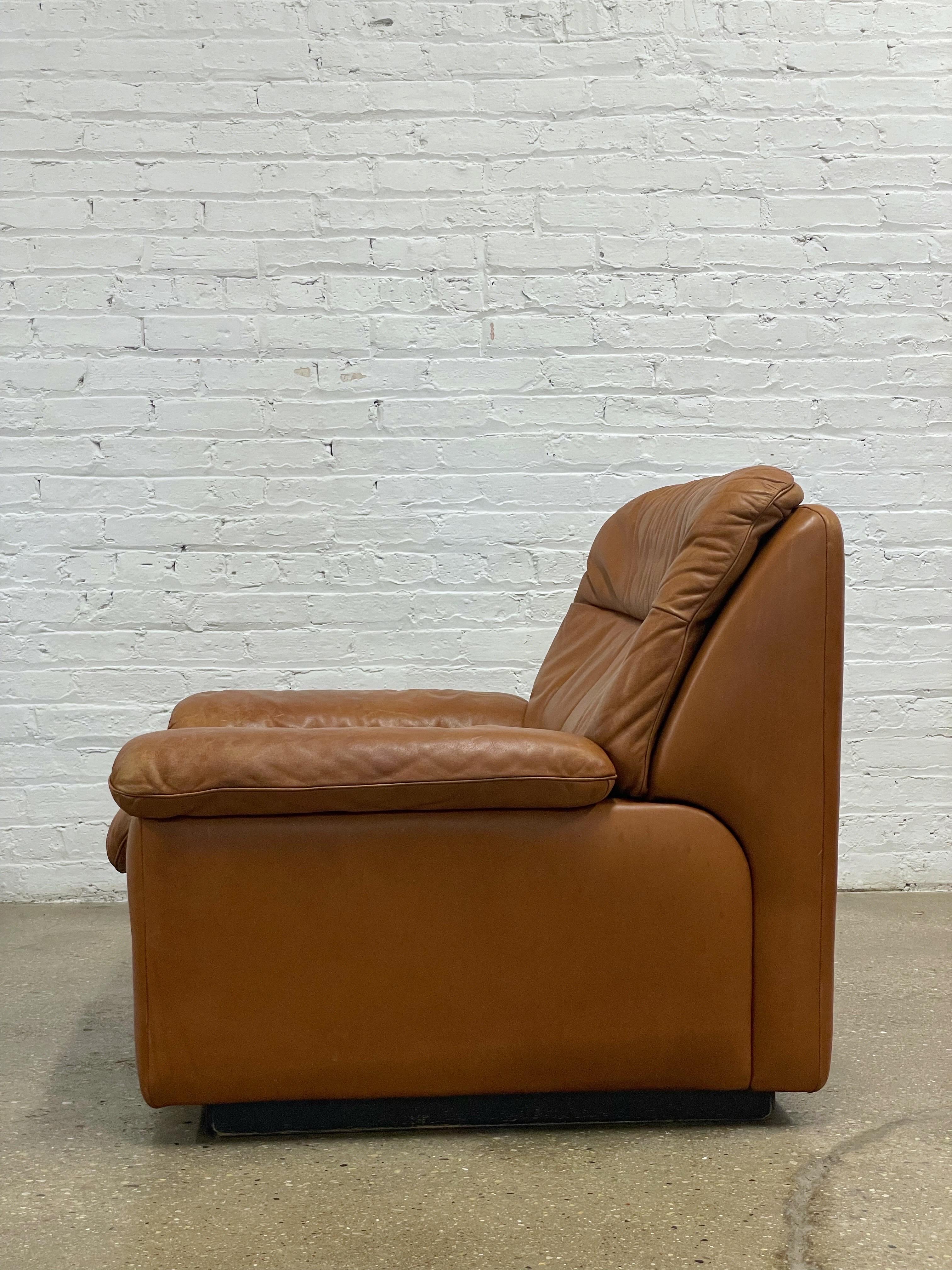 De Sede DS-66 Lounge Chairs in Cognac Leather 3