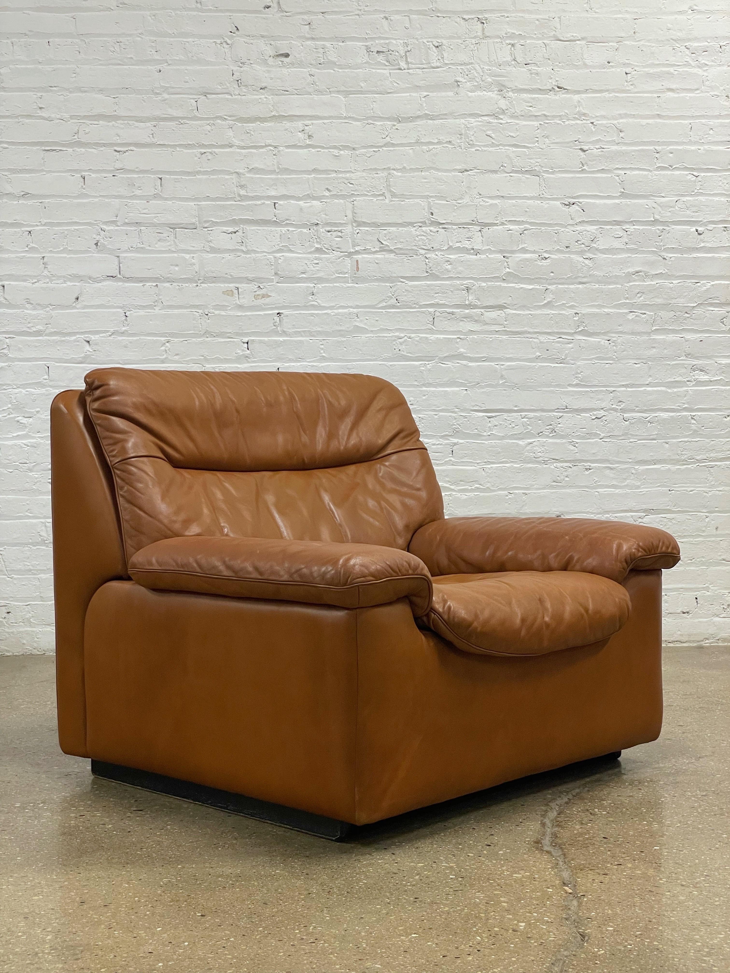 De Sede DS-66 Lounge Chairs in Cognac Leather 4