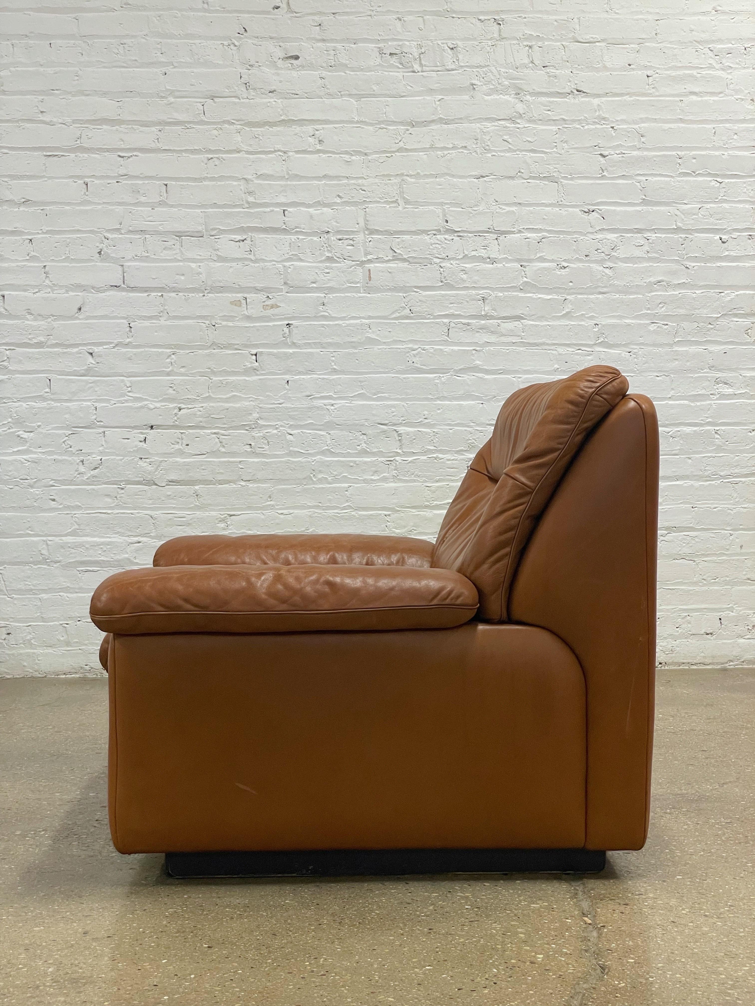 De Sede DS-66 Lounge Chairs in Cognac Leather 6