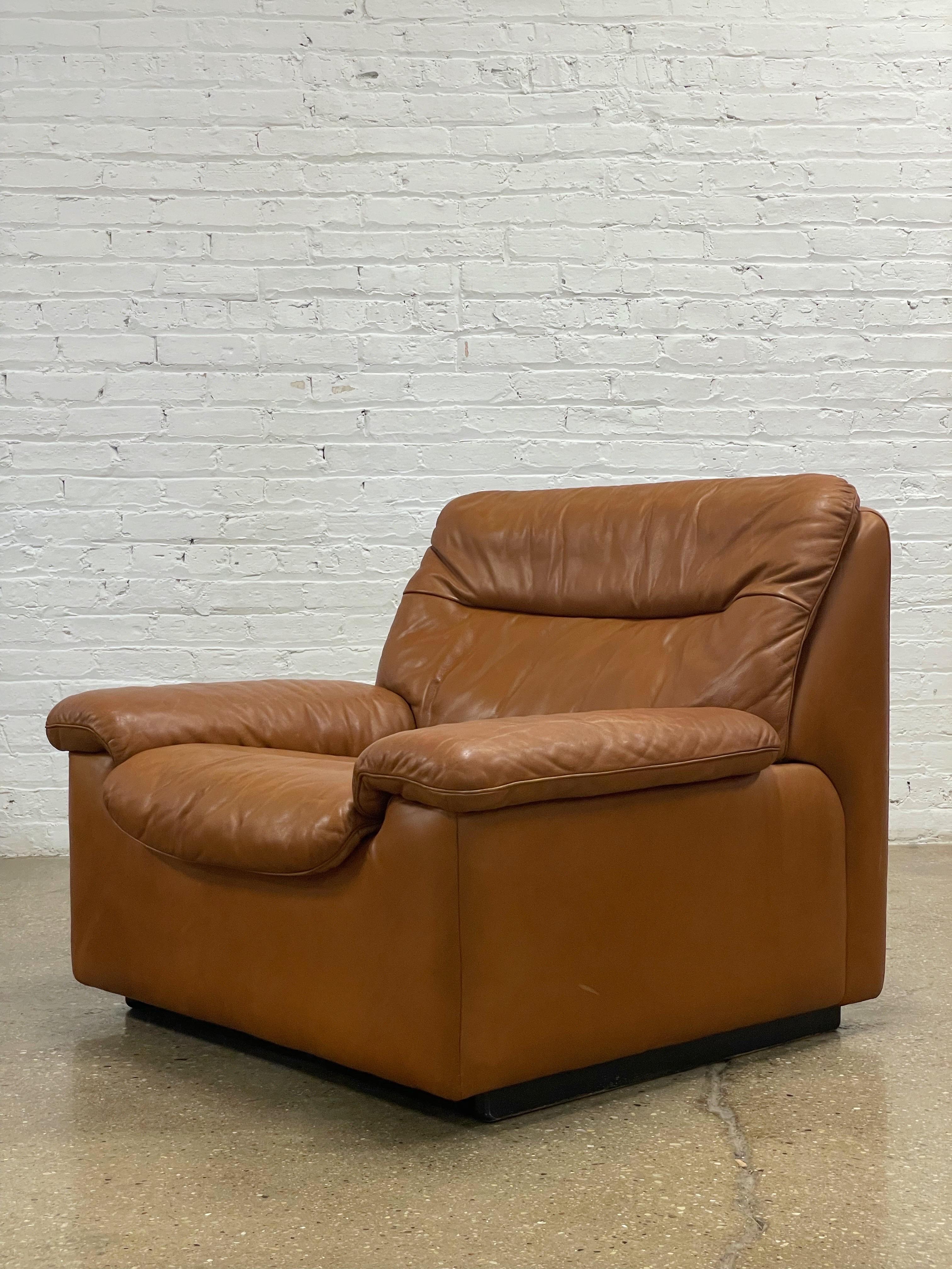 De Sede DS-66 Lounge Chairs in Cognac Leather 10