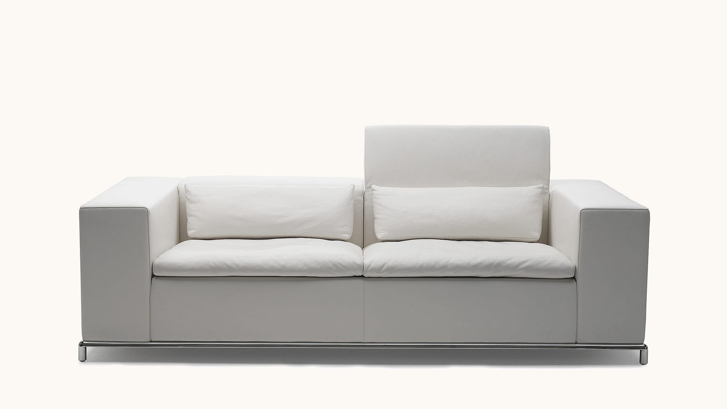 Modern De Sede DS-7 Three-Seat Sofa in Snow Upholstery by Antonella Scarpitta For Sale
