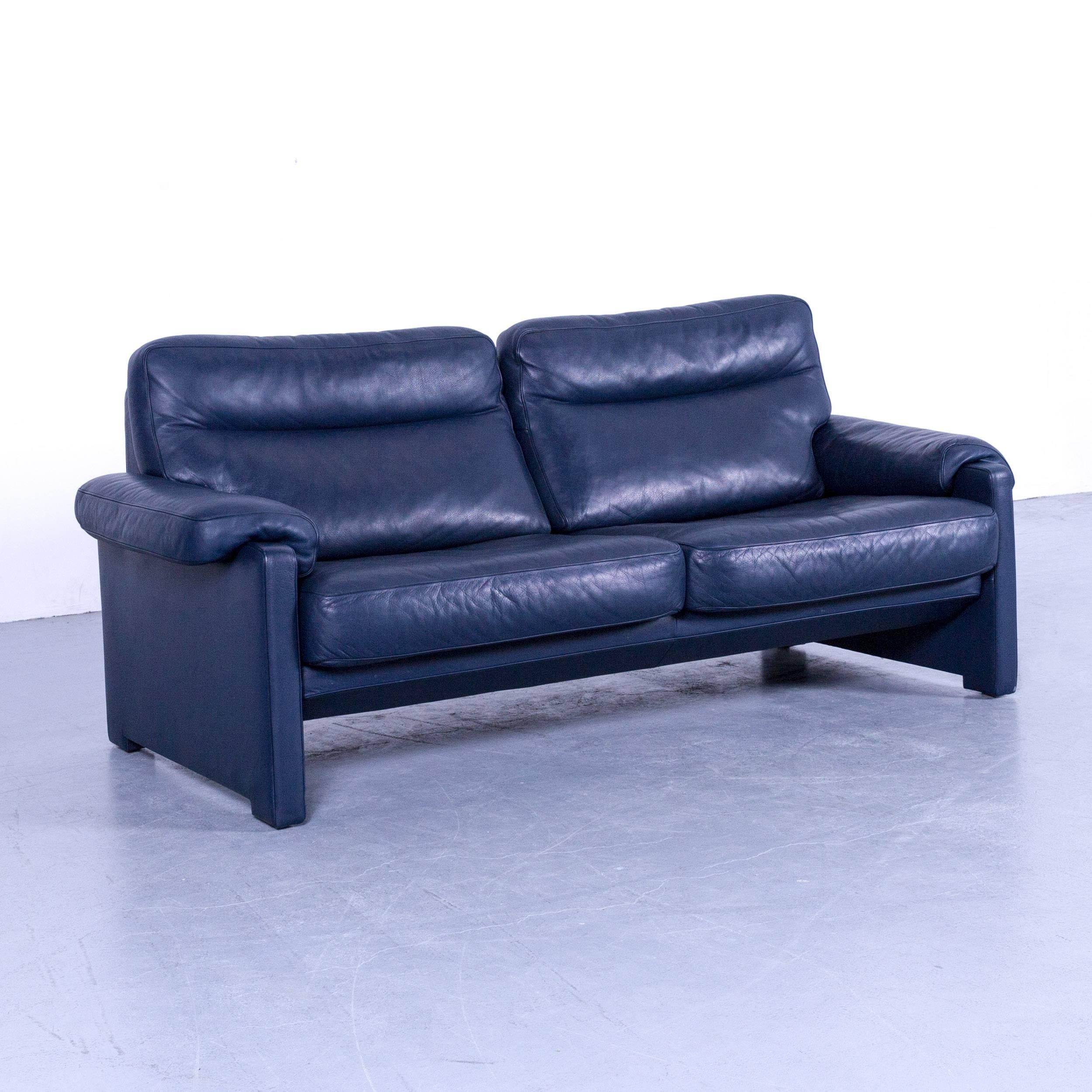 De Sede DS 70 designer sofa navy blue leather two-seat couch Switzerland, made for pure comfort.