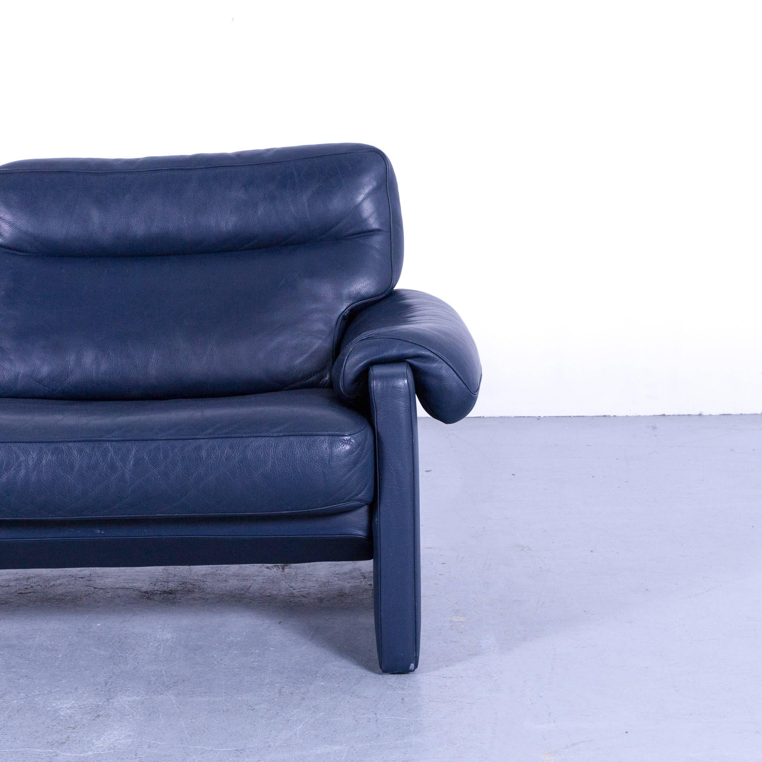 Swiss De Sede DS 70 Designer Sofa Navy Blue Leather Two-Seat Couch Switzerland