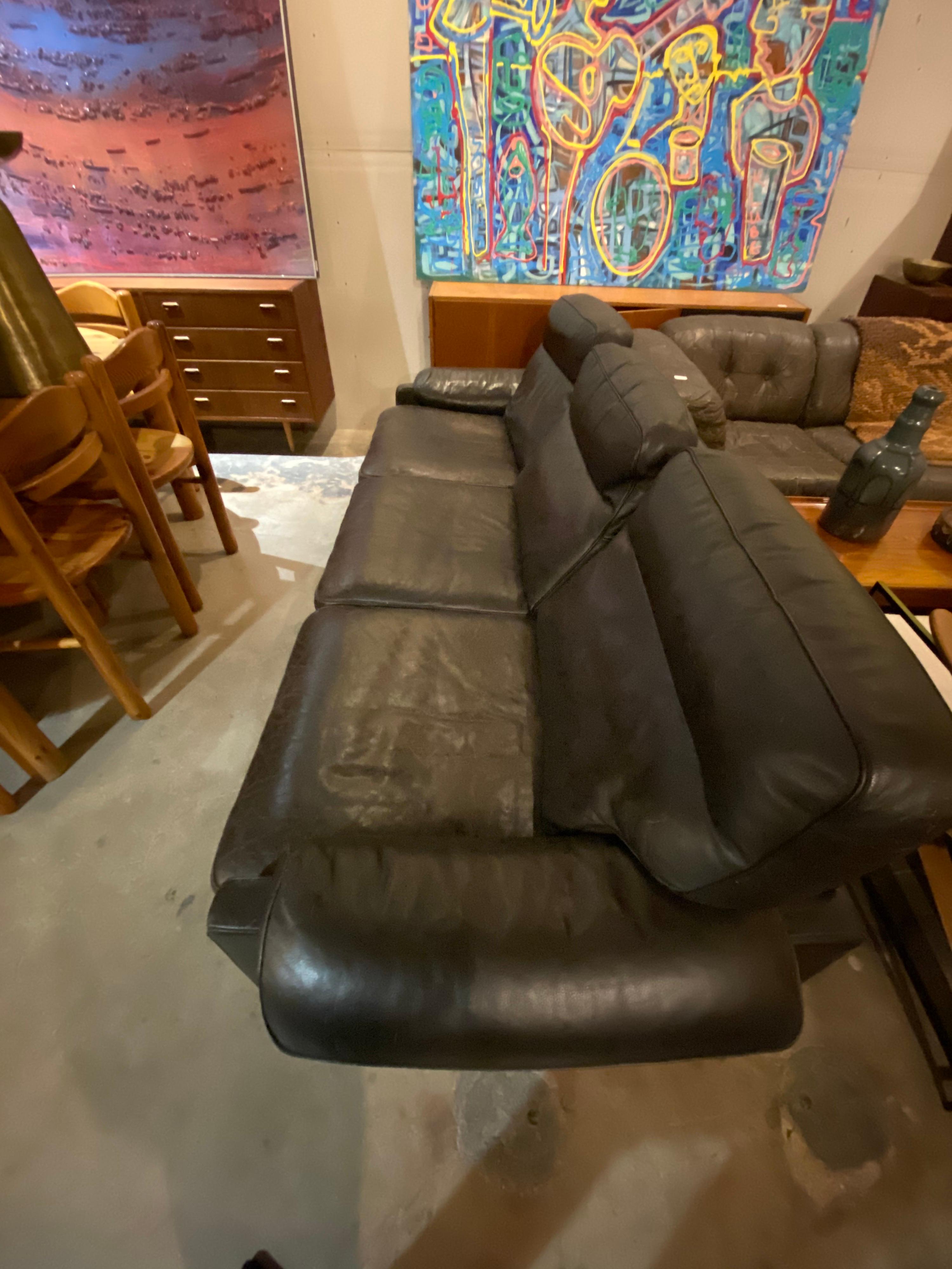De Sede DS-70 Sofa In Good Condition In San Antonio, TX