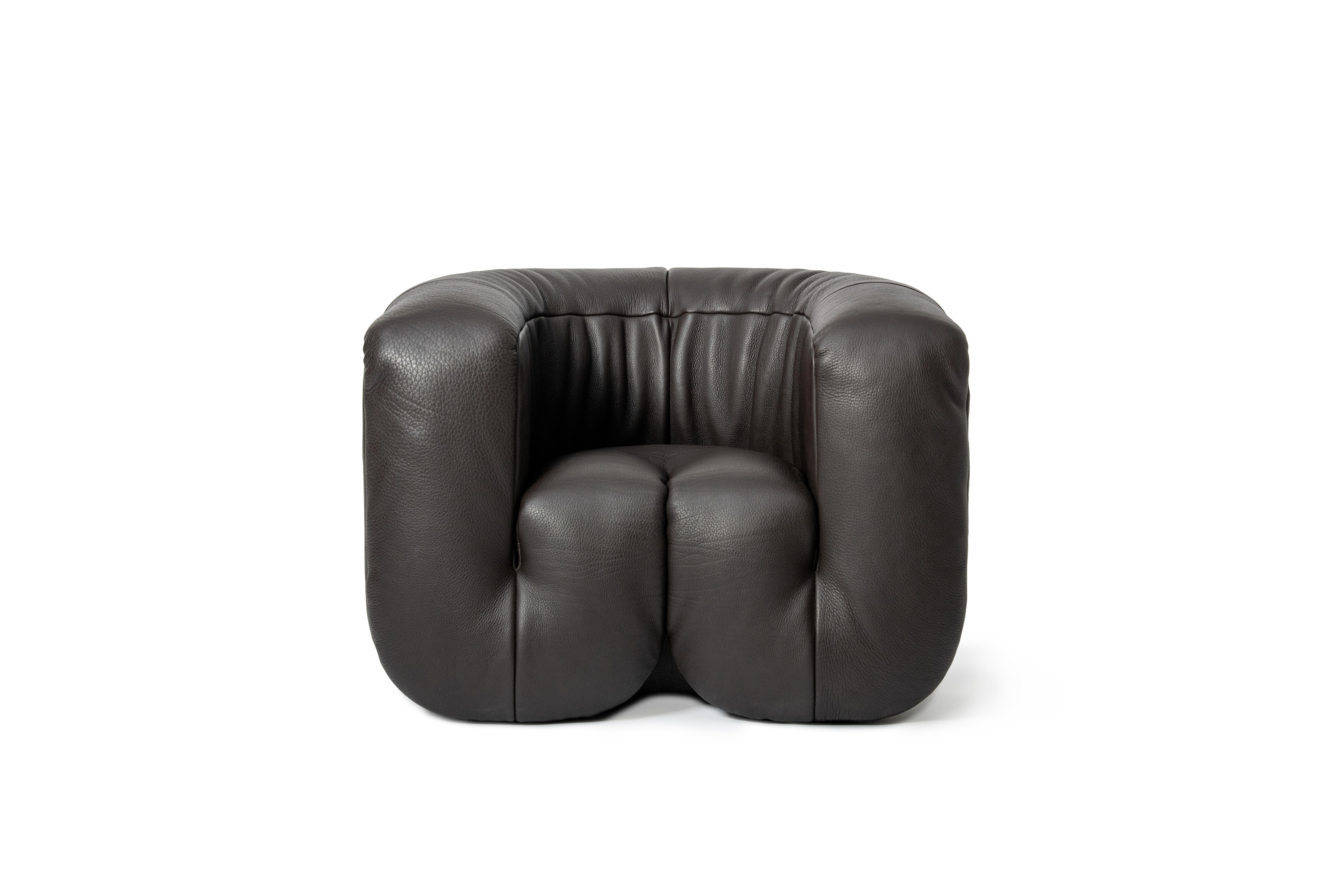 Contemporary De Sede DS-707 Armchair in Black Club Leather Upholstery by Philippe Malouin For Sale
