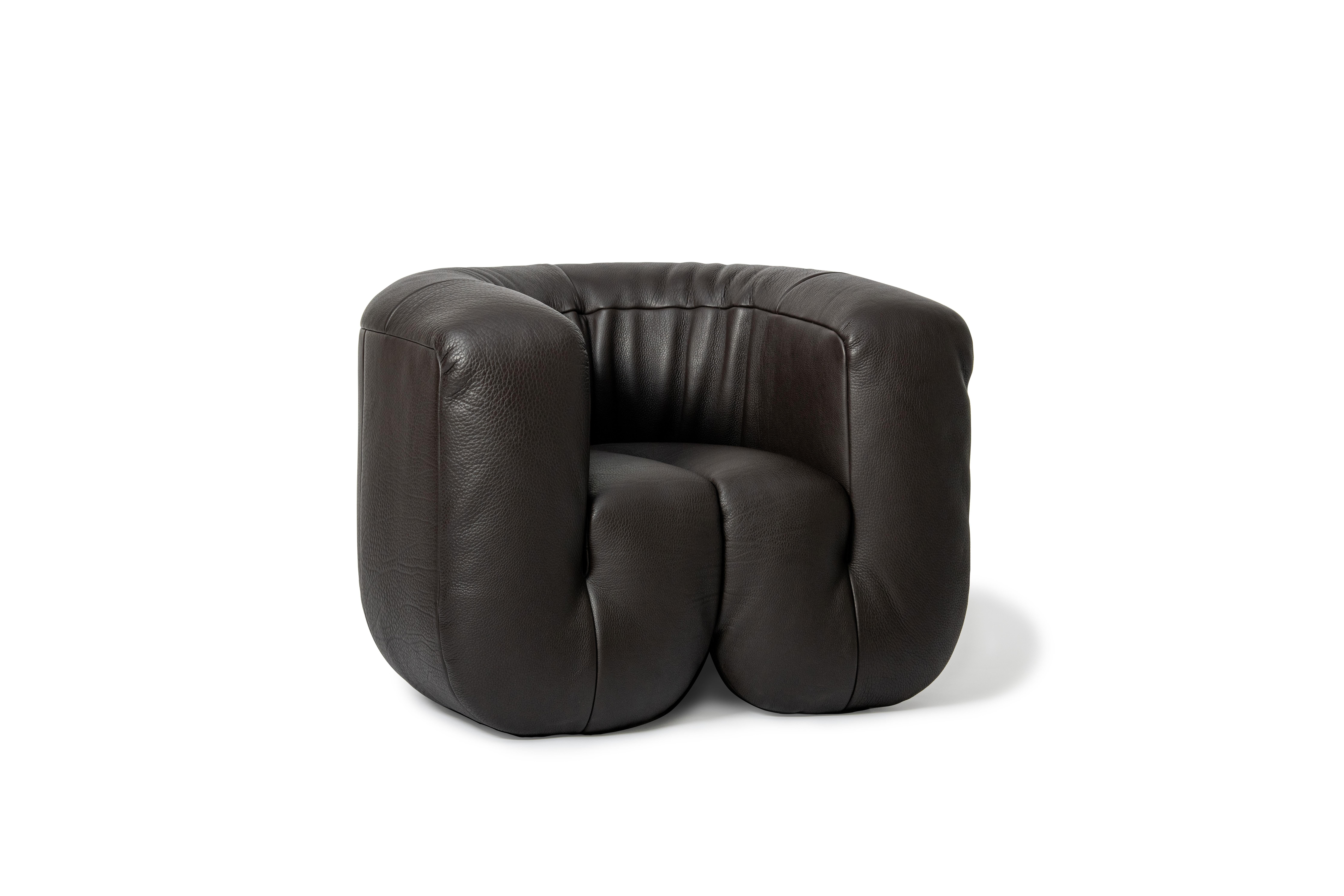 De Sede DS-707 Armchair in Black Club Leather Upholstery by Philippe Malouin