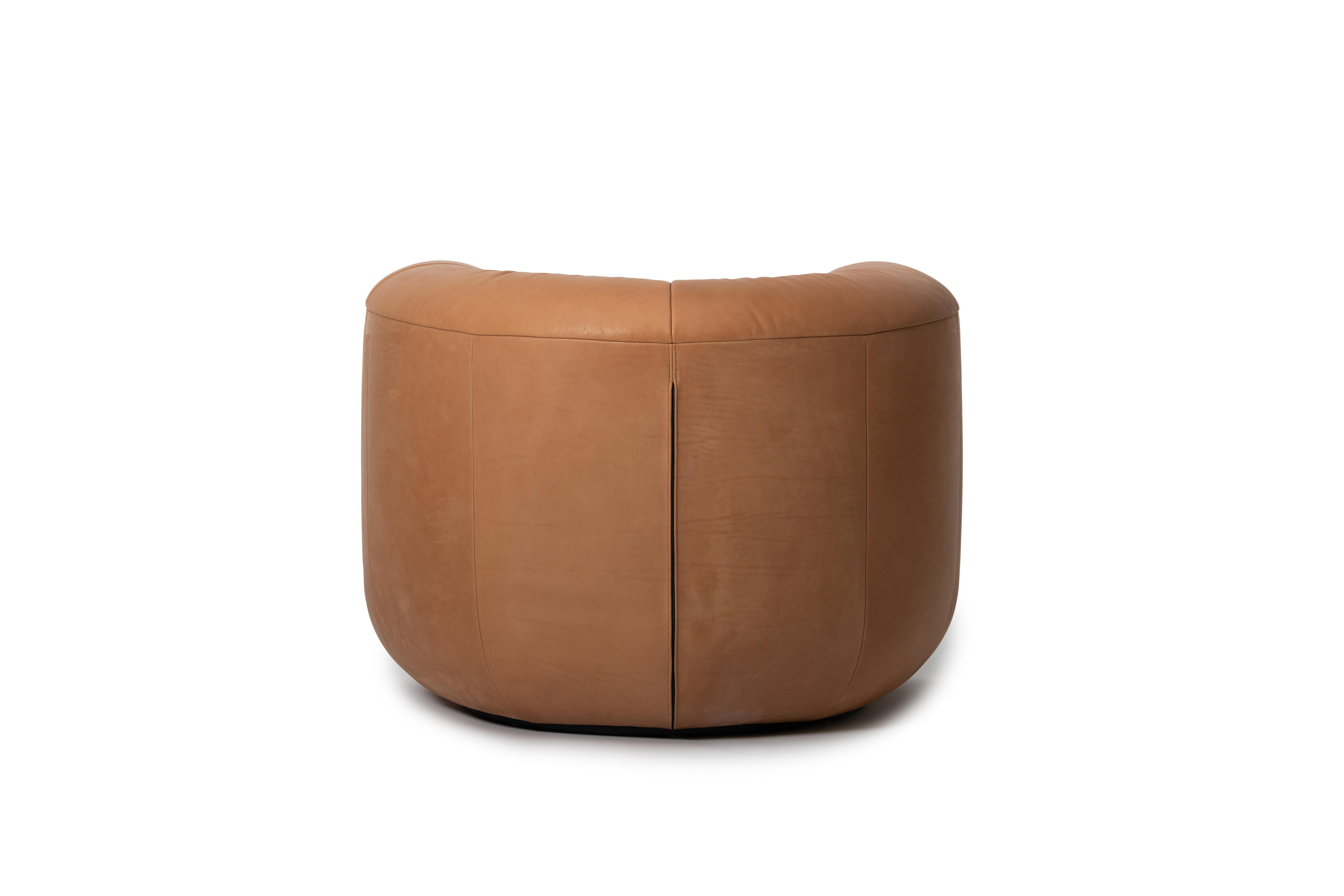 De Sede DS-707 Armchair in Brown Naturale Leather Upholstery by Philippe Malouin For Sale 1