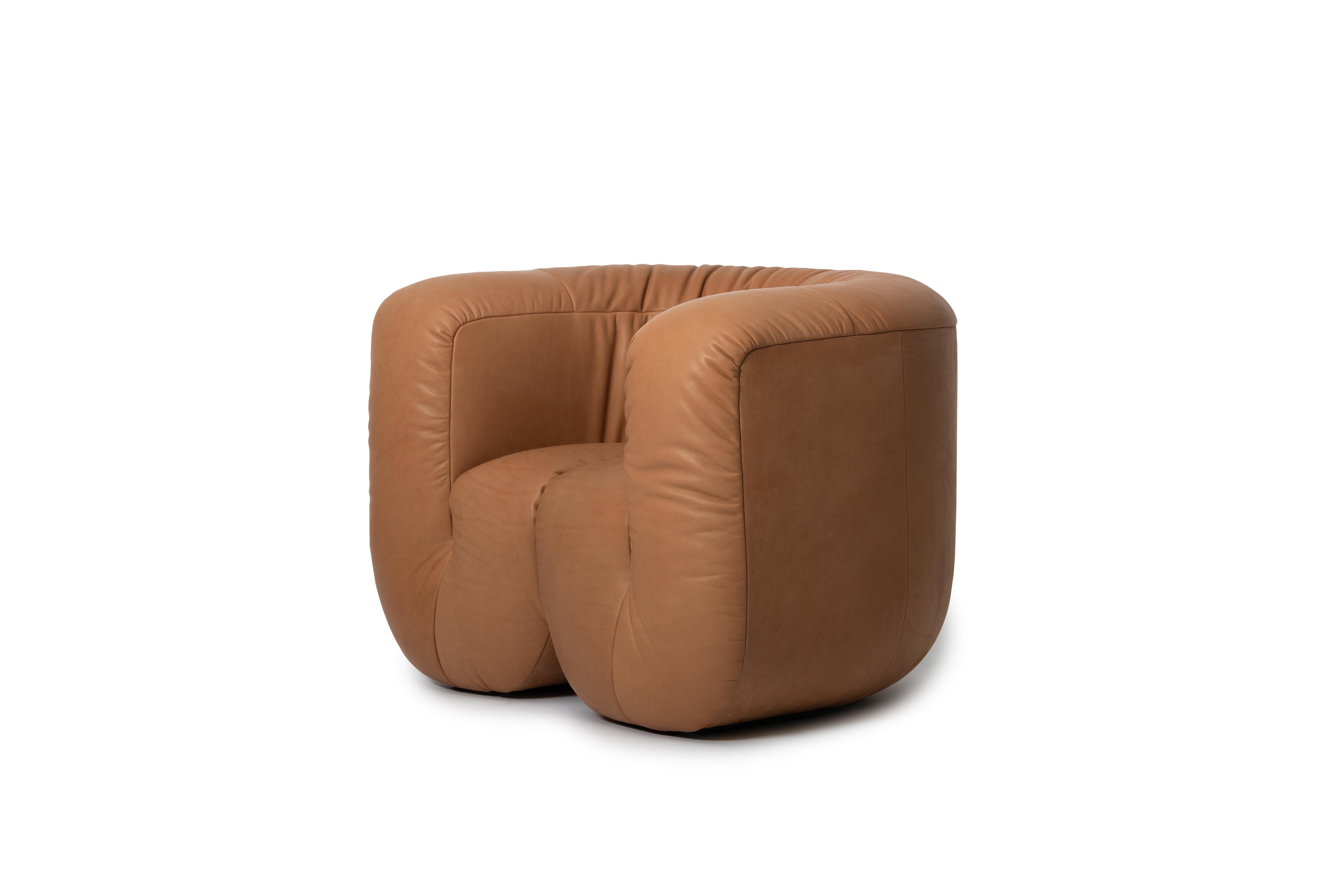 Modern De Sede DS-707 Armchair in Brown Naturale Leather Upholstery by Philippe Malouin For Sale