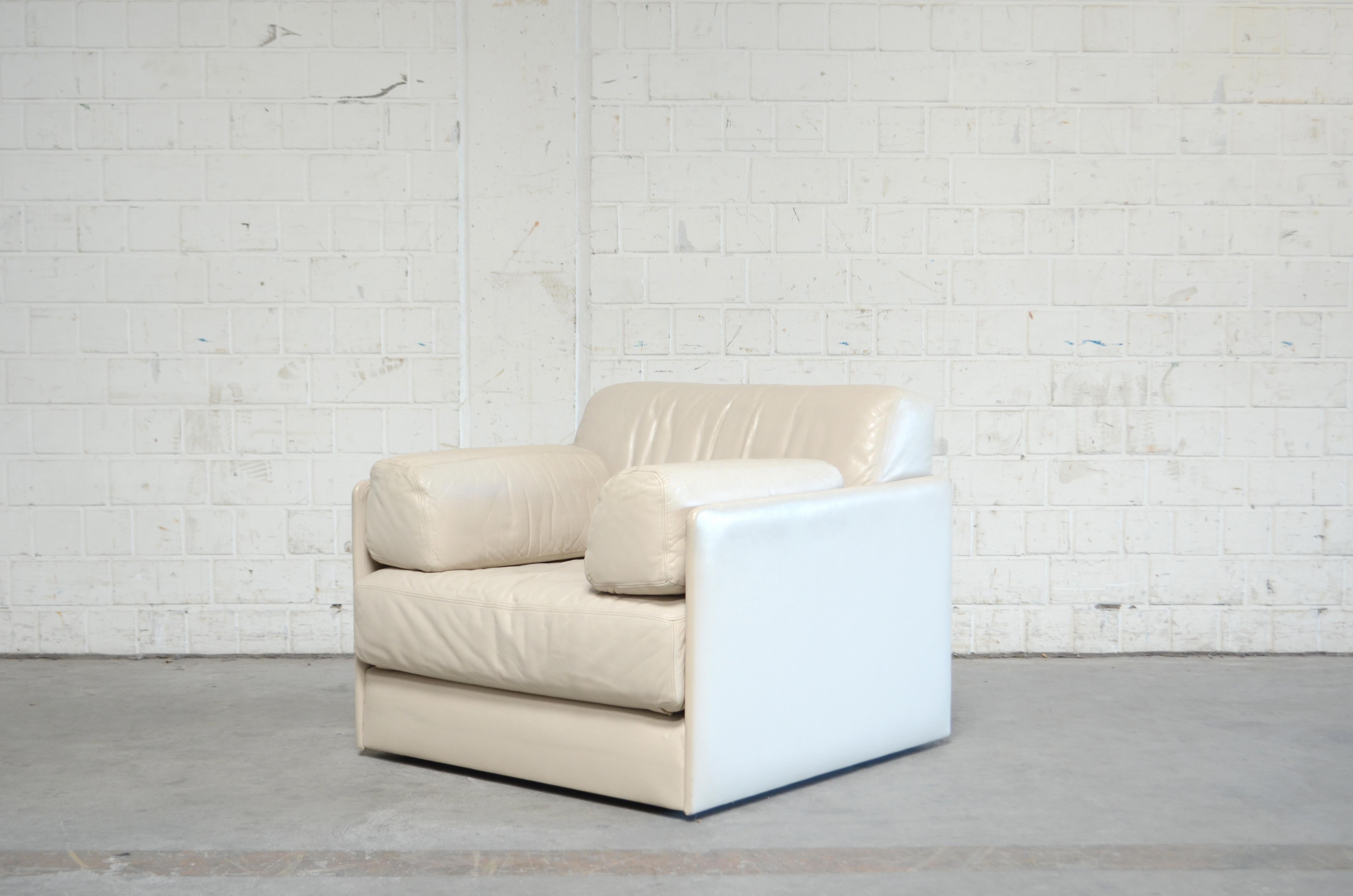 De Sede DS 76 Sessel aus weißem cremefarbenem Leder / Tagesbett (Moderne)