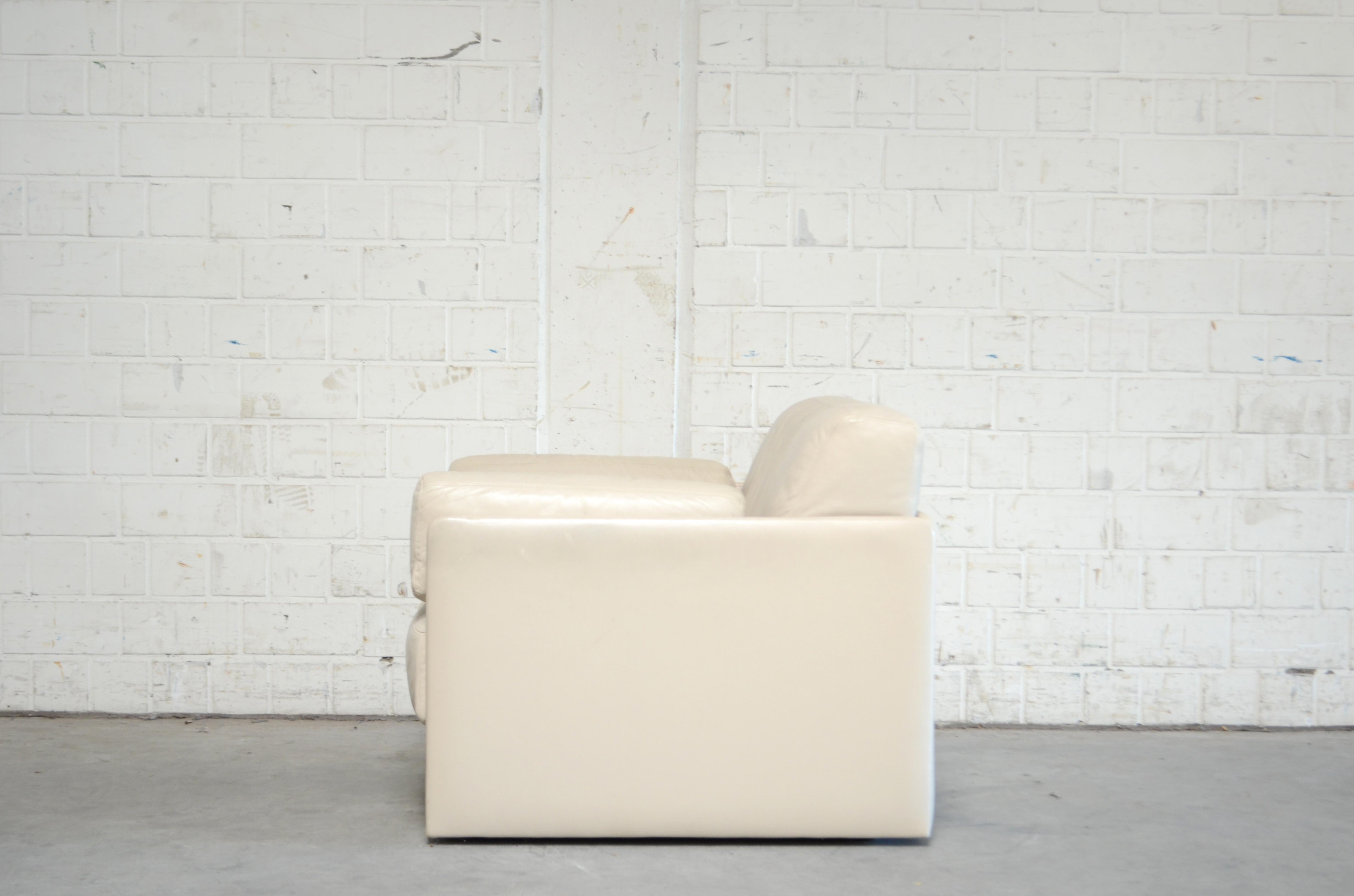 De Sede DS 76 Sessel aus weißem cremefarbenem Leder / Tagesbett im Zustand „Gut“ in Munich, Bavaria