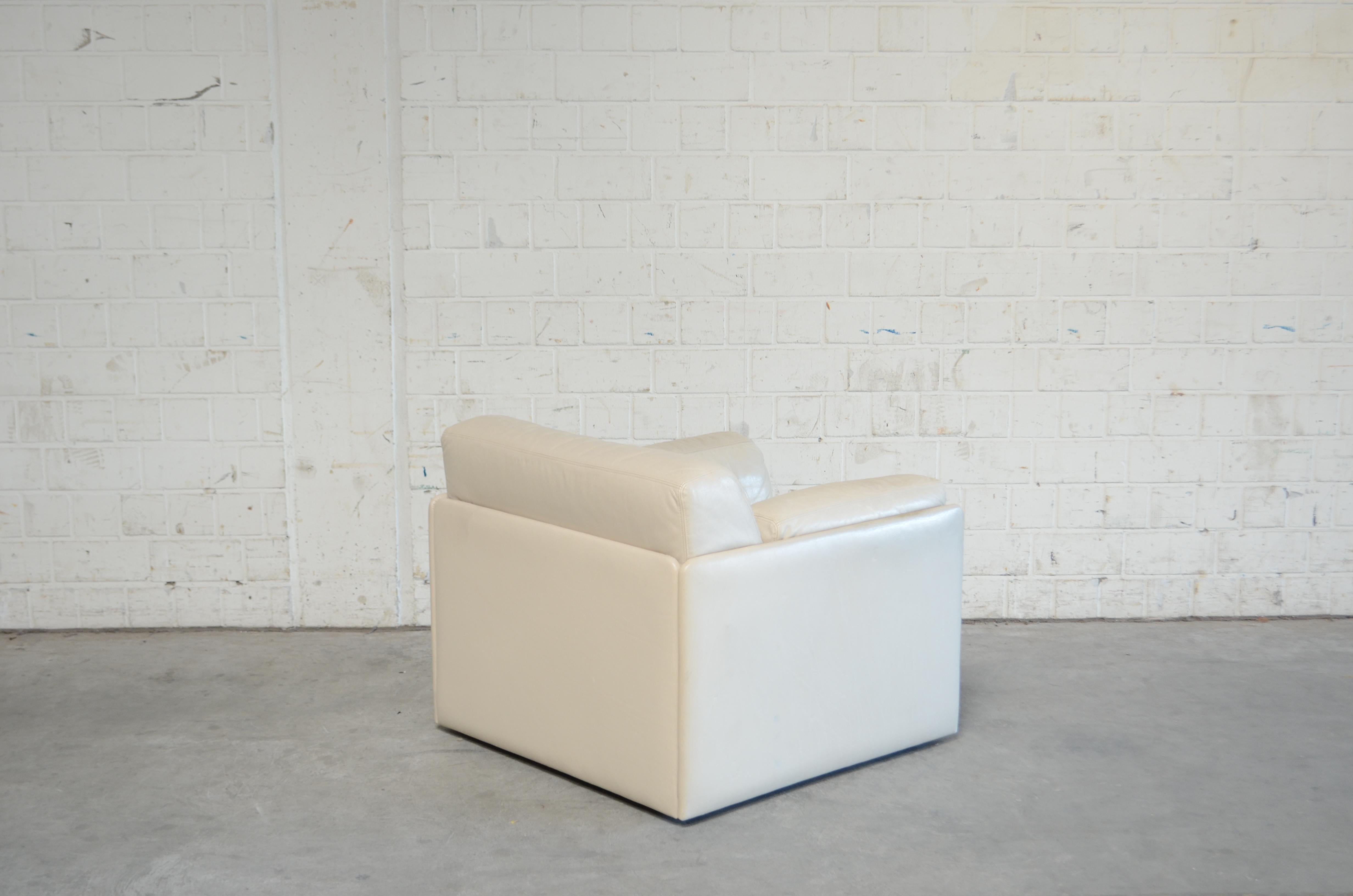 De Sede DS 76 Sessel aus weißem cremefarbenem Leder / Tagesbett (Ende des 20. Jahrhunderts)
