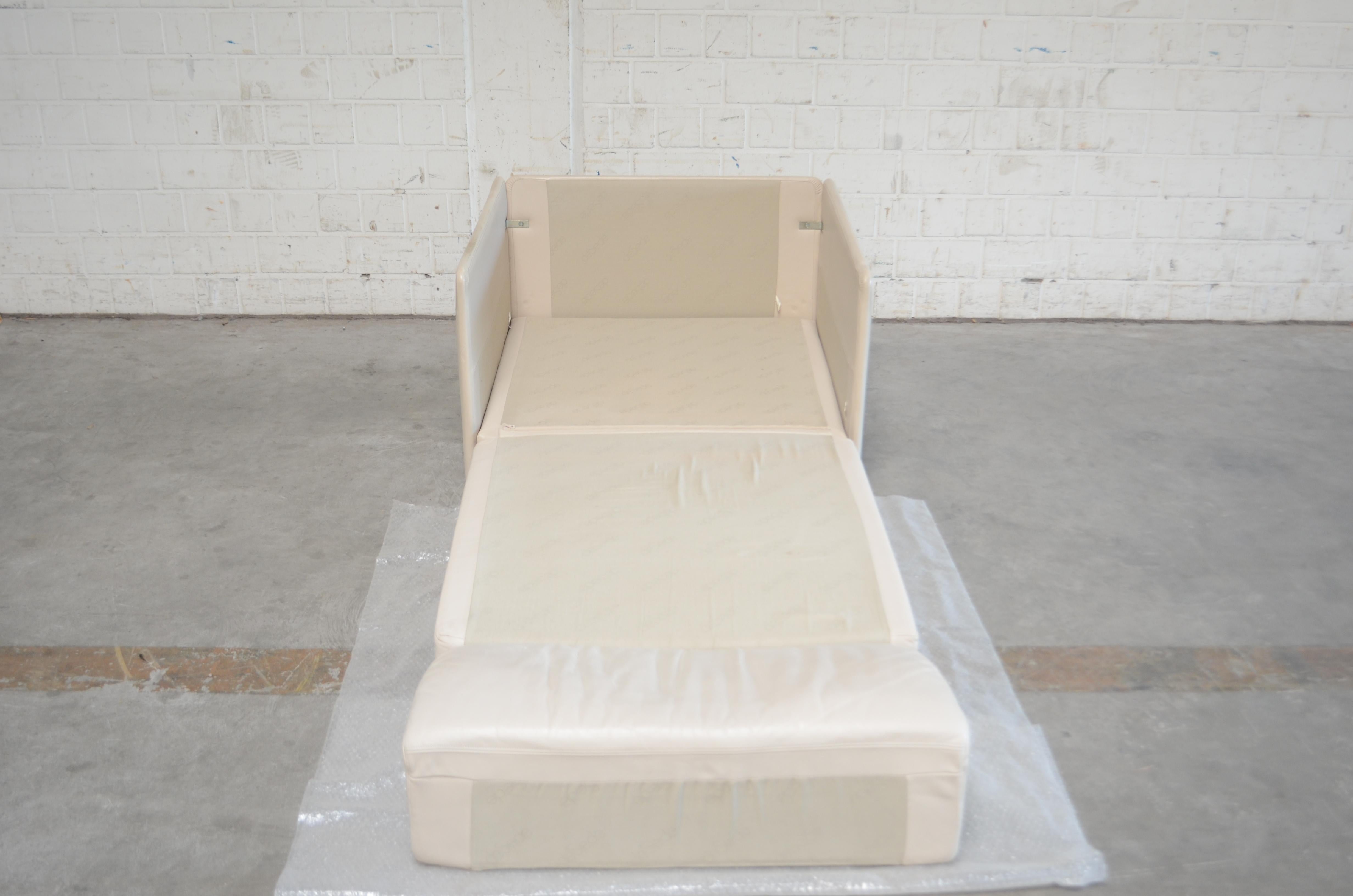 De Sede DS 76 Sessel aus weißem cremefarbenem Leder / Tagesbett 2
