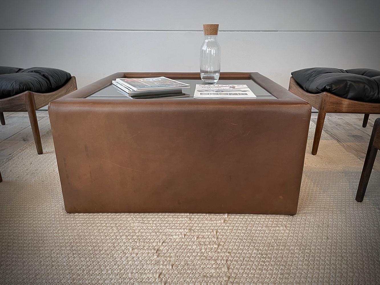 Swiss De Sede DS 76 Buffalo Leather & Glass Square Coffee Table, 1970s, Switzerland For Sale