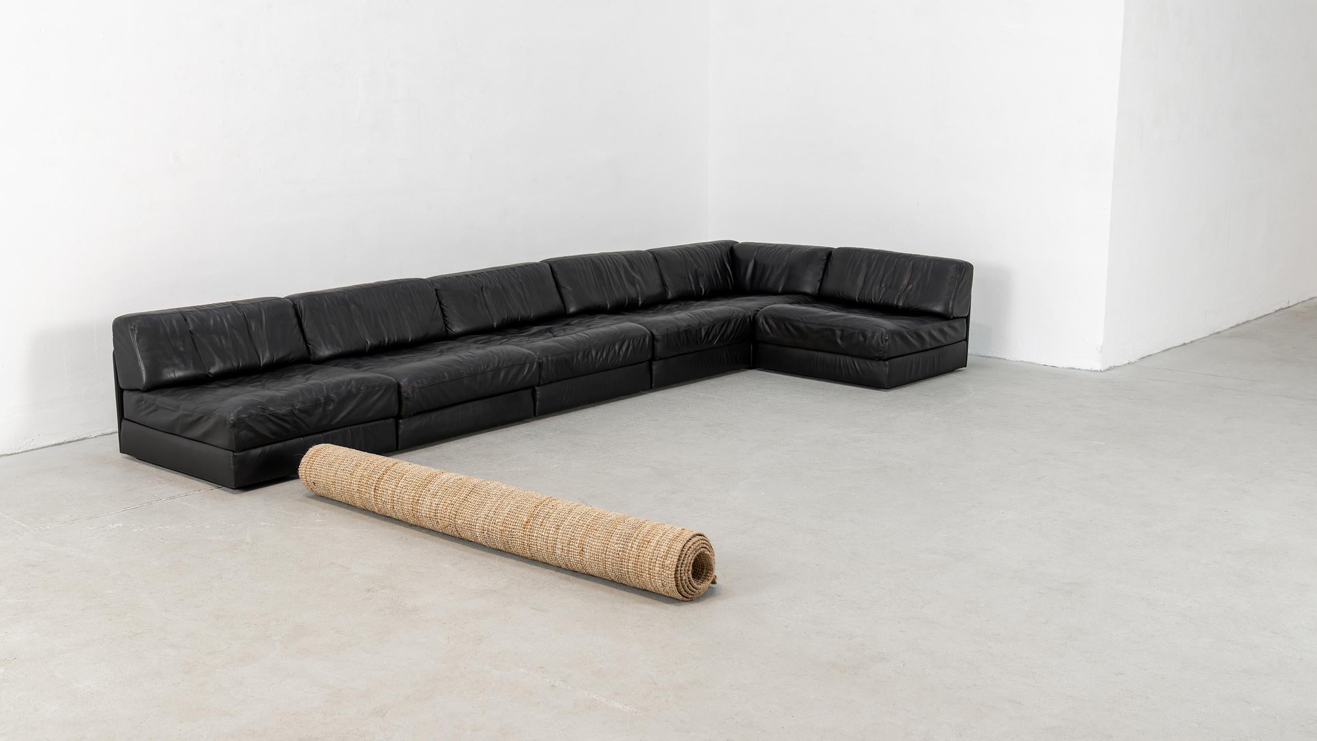 De Sede DS 76 Sofá paisaje y sofá cama de cuero negro 1972 Mid Century Modern 3