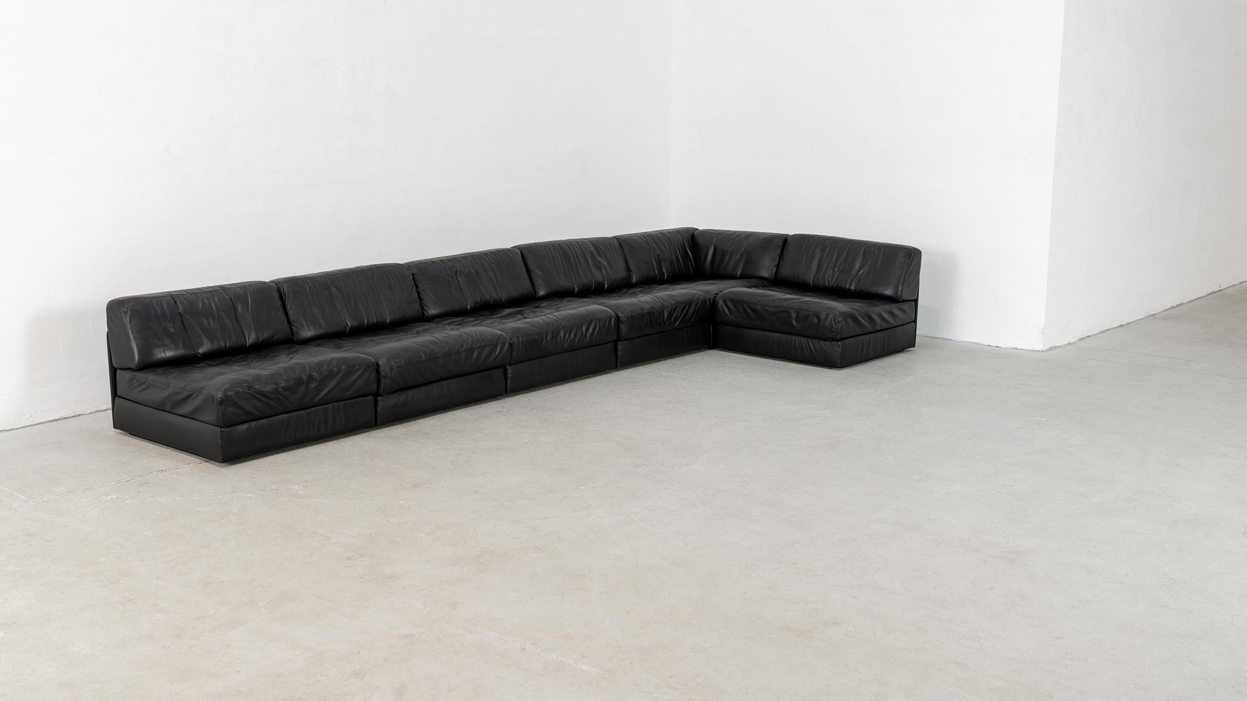 De Sede DS 76 Sofá paisaje y sofá cama de cuero negro 1972 Mid Century Modern 4