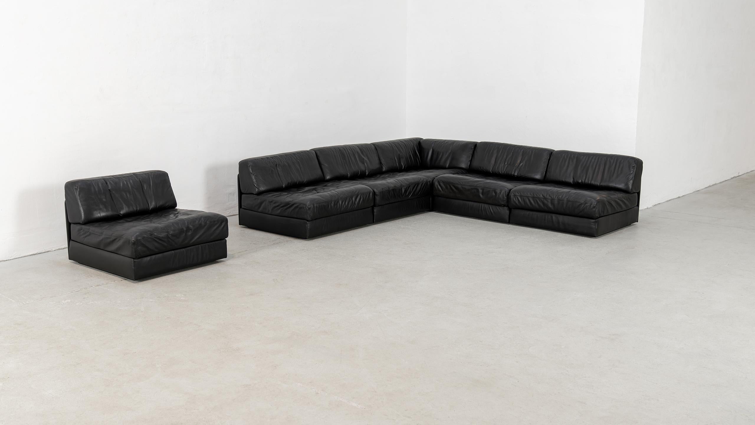 De Sede DS 76 Sofá paisaje y sofá cama de cuero negro 1972 Mid Century Modern 5