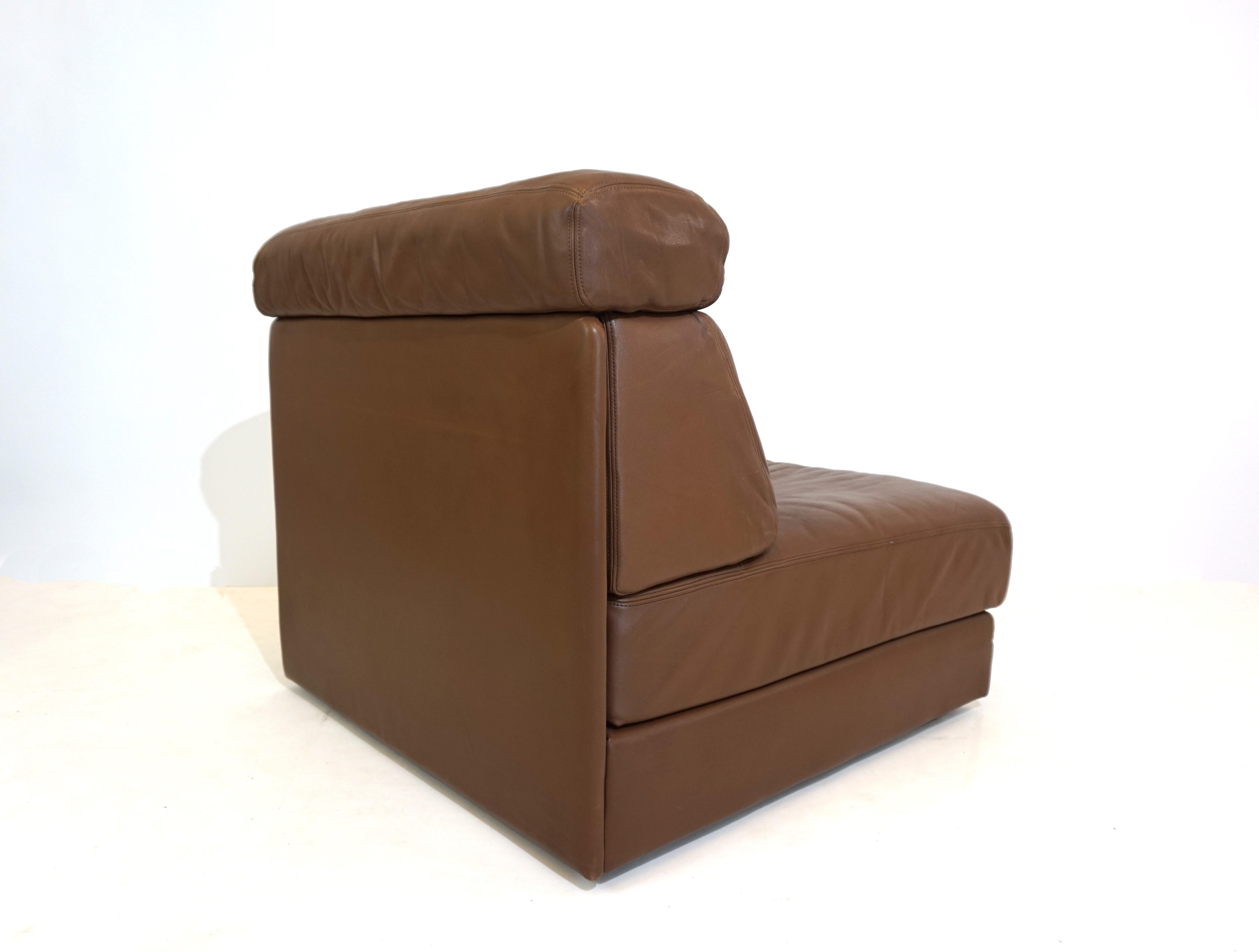 De Sede DS 77 leather modular sofa with ottoman 12