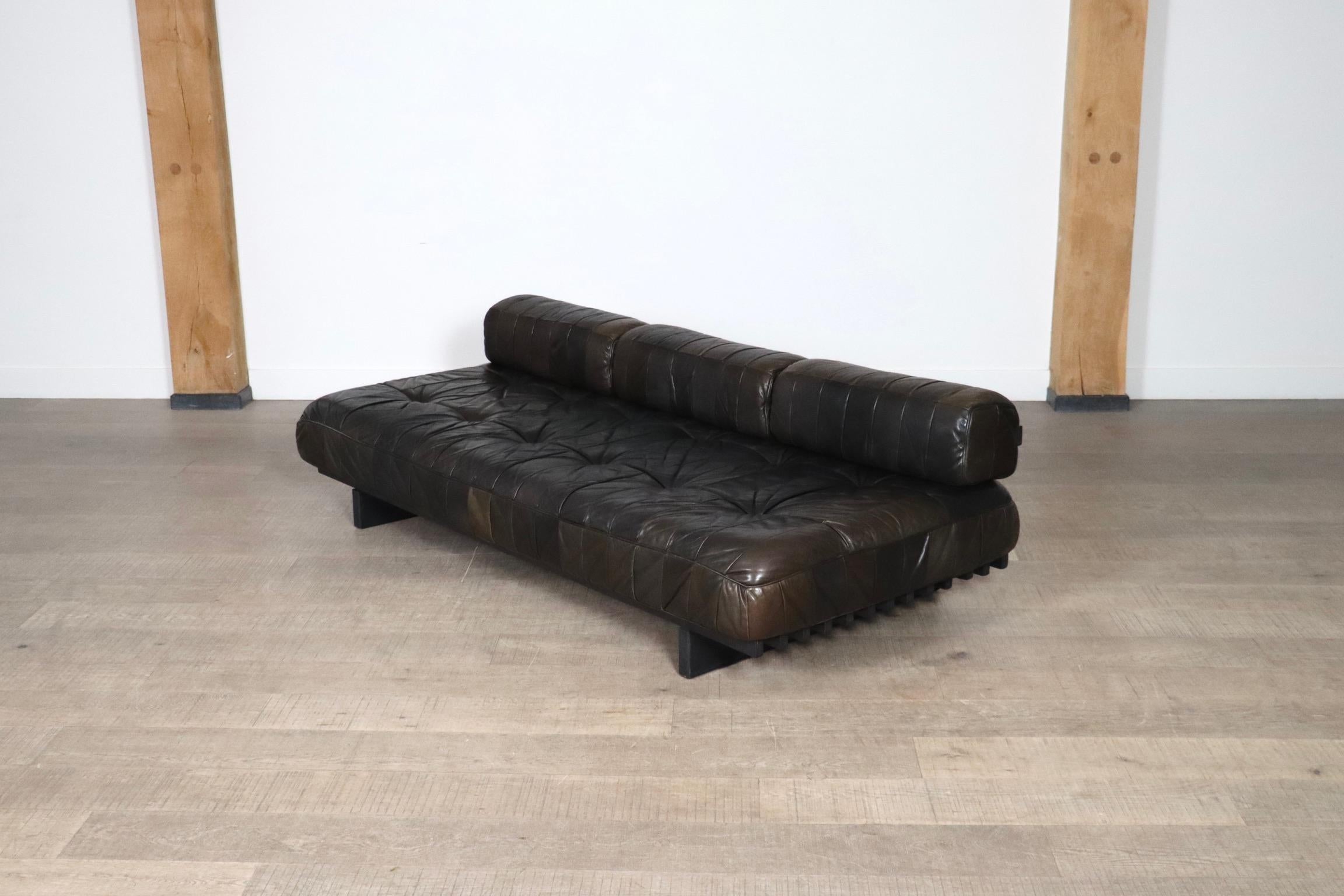 De Sede DS-80 daybed in brown patchwork leather, Switzerland 1970s 8