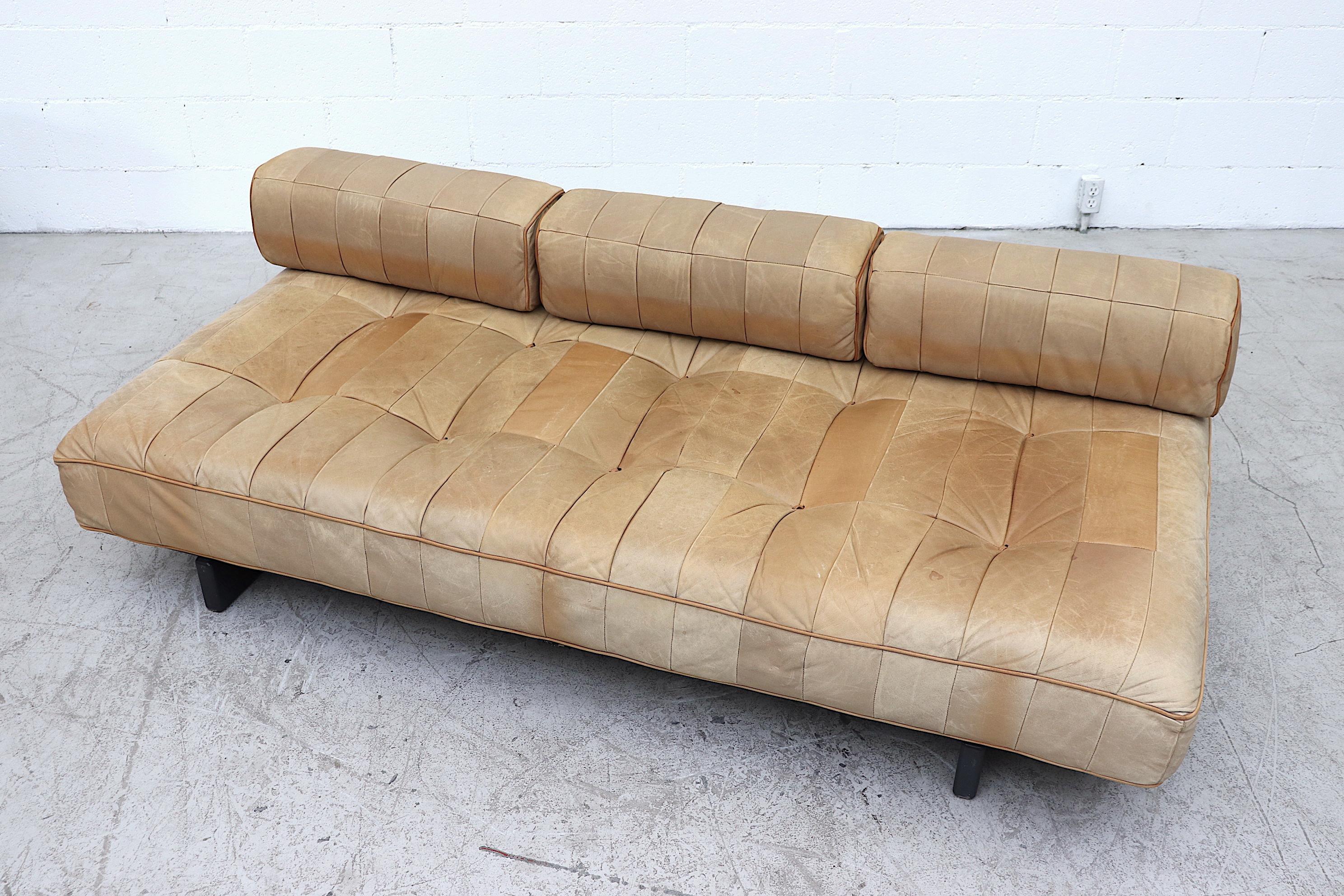 De Sede DS-80 Leather Patchwork Day Bed im Zustand „Gut“ in Los Angeles, CA