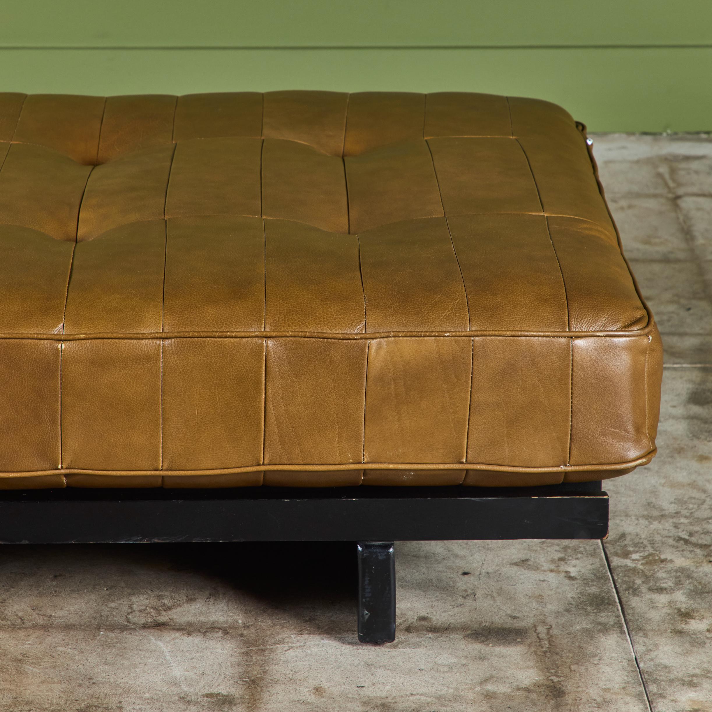 De Sede DS 80 Patchwork-Tagesbett aus Leder (Moderne der Mitte des Jahrhunderts) im Angebot
