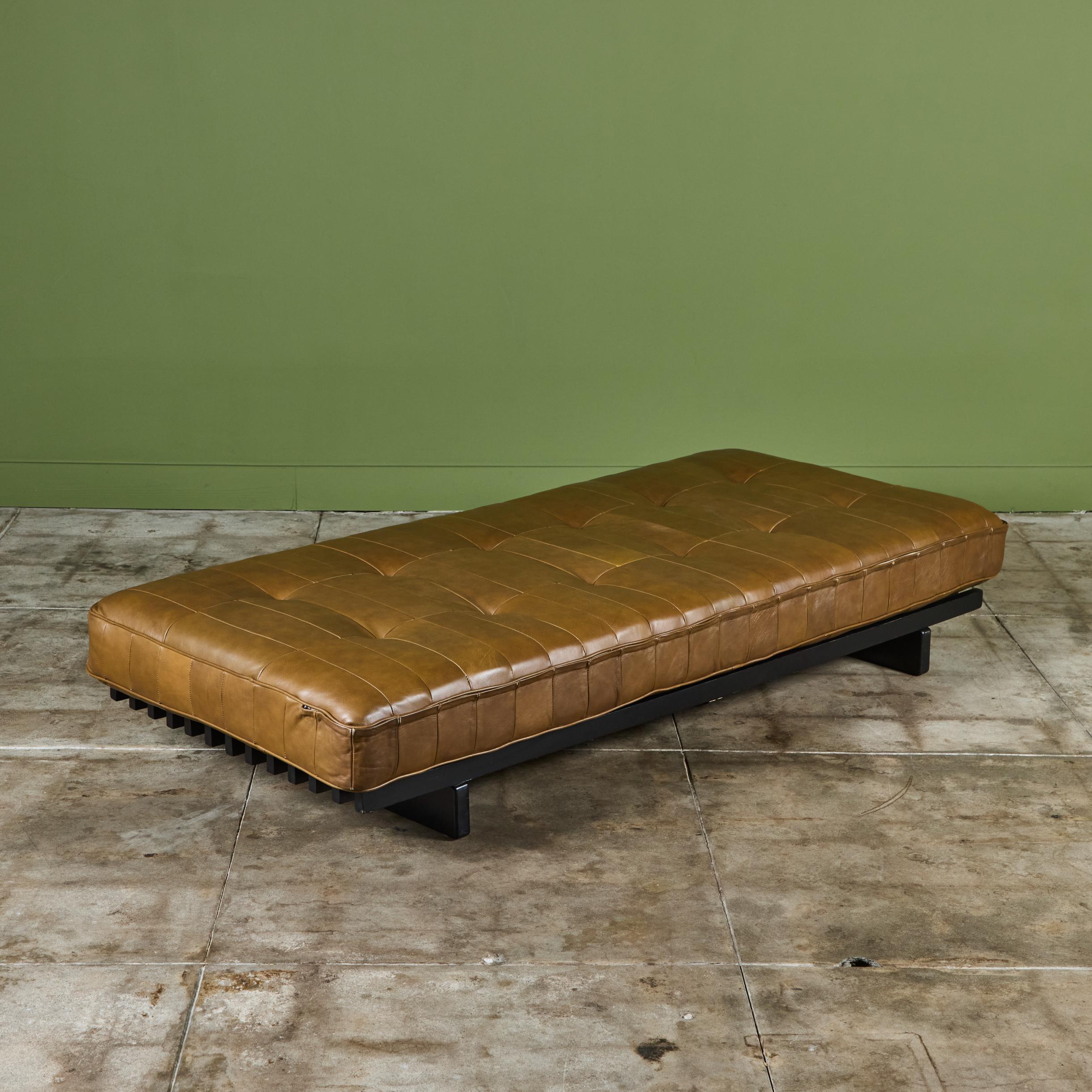 De Sede DS 80 Patchwork-Tagesbett aus Leder im Angebot 3
