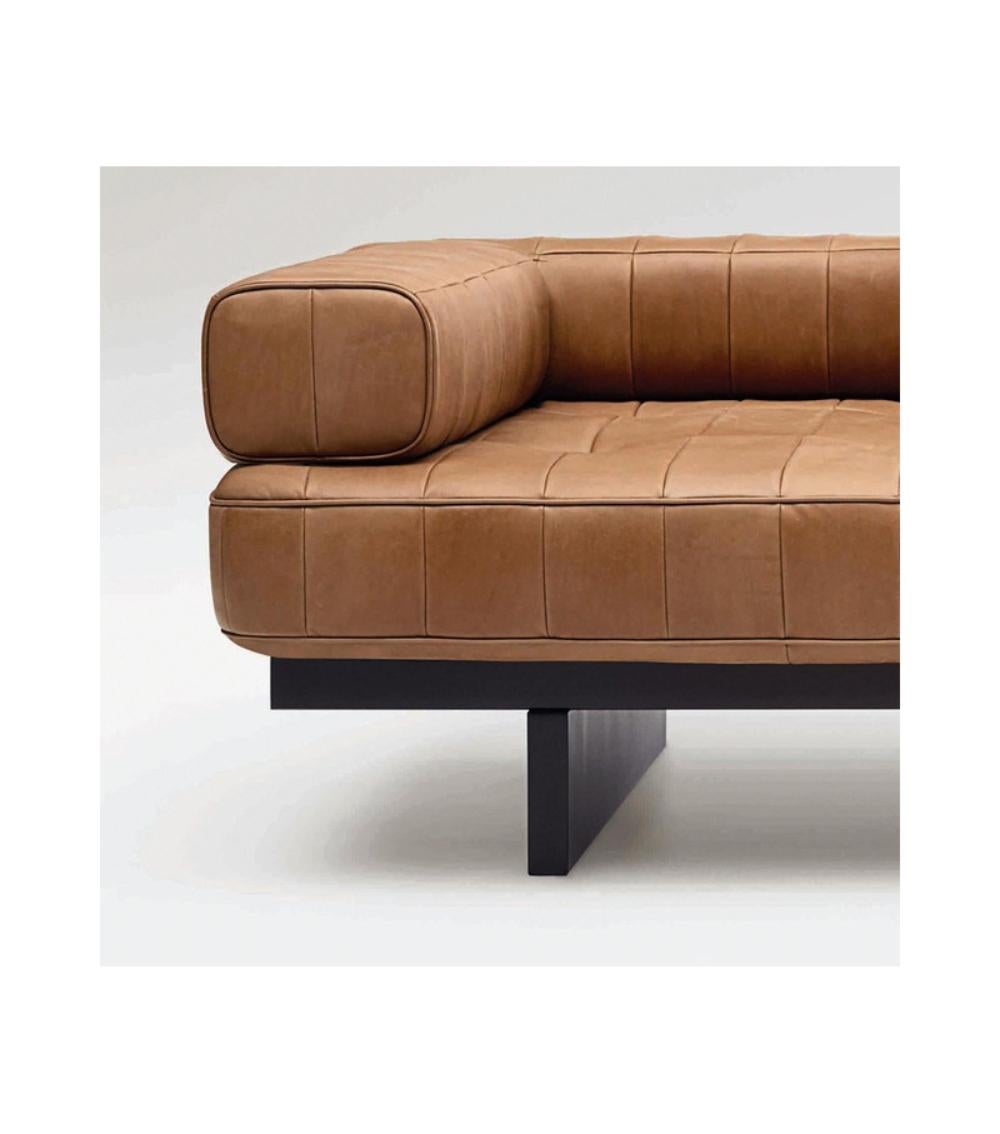 Swiss De Sede DS 80 Three-Seat Sofa in Naturale cuoio leather For Sale