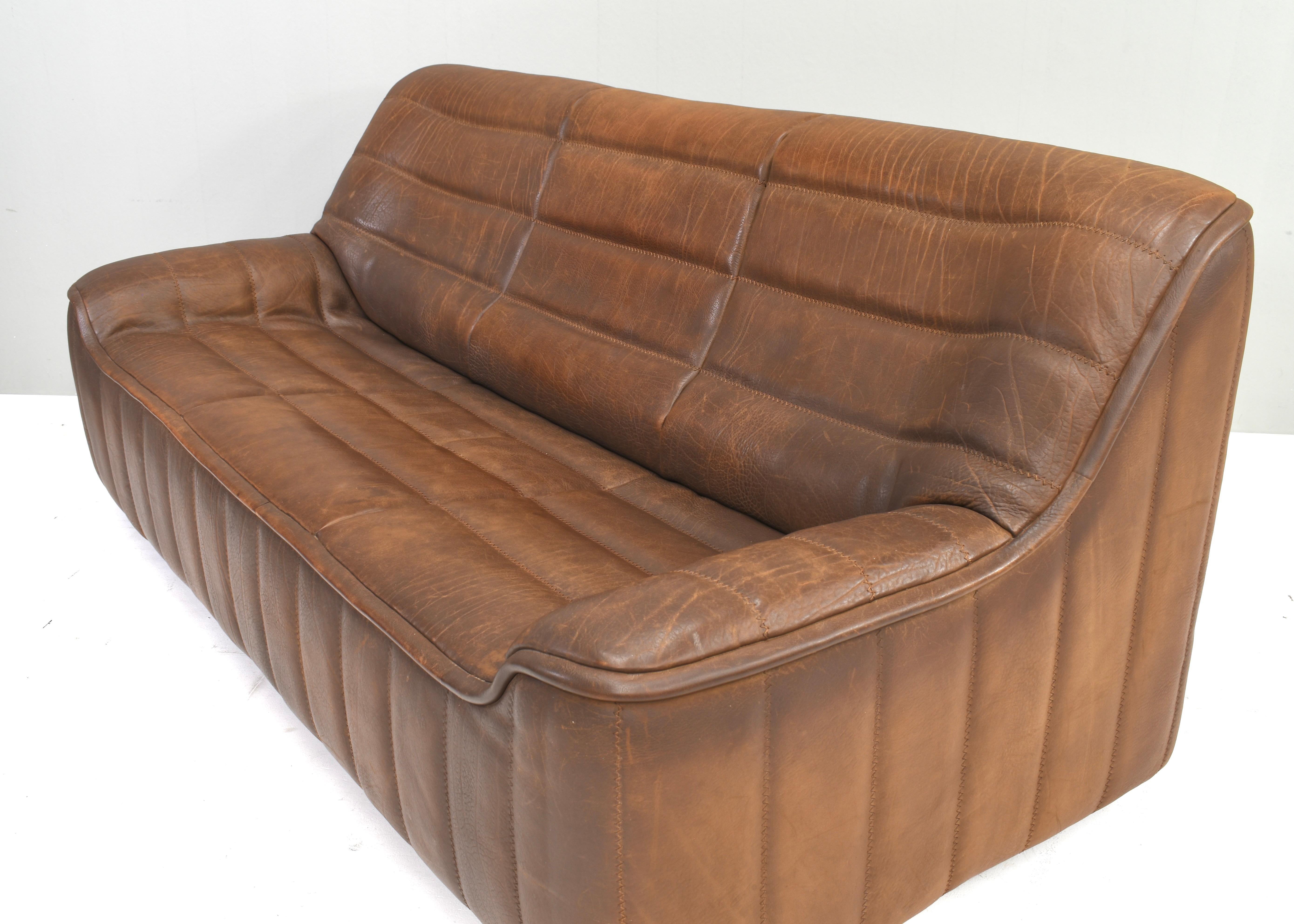 De Sede DS-84 3- und 2-sitziges Sofa in braunem Büffelleder - Schweiz, um 1970 im Angebot 6