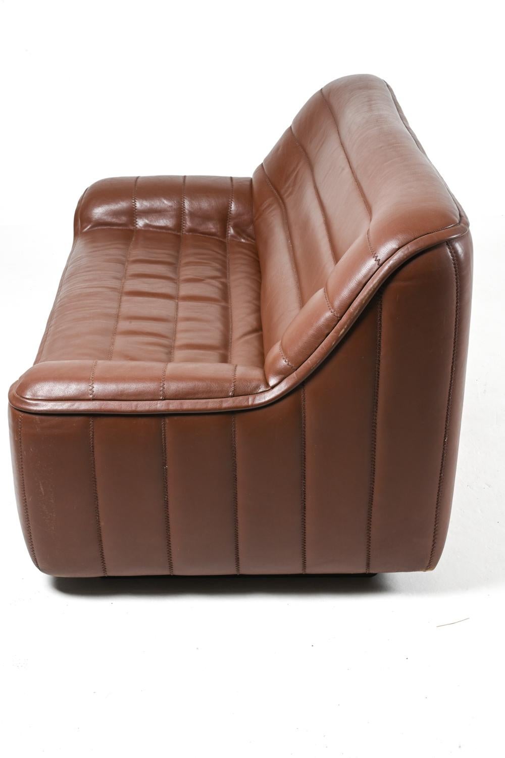 De Sede DS-84 Leather Two-Seat Sofa, c. 1970's For Sale 6