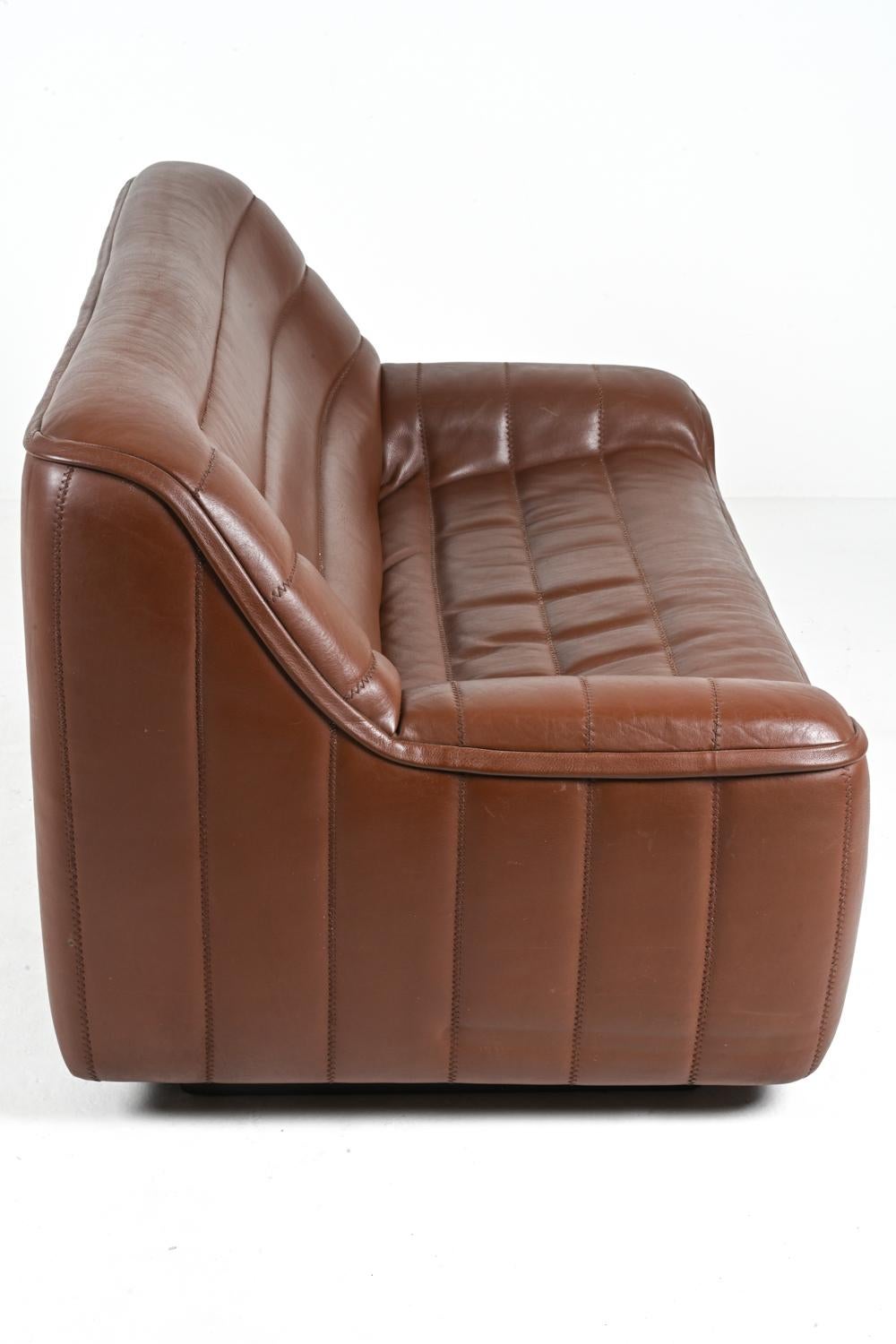 De Sede DS-84 Leather Two-Seat Sofa, c. 1970's For Sale 10
