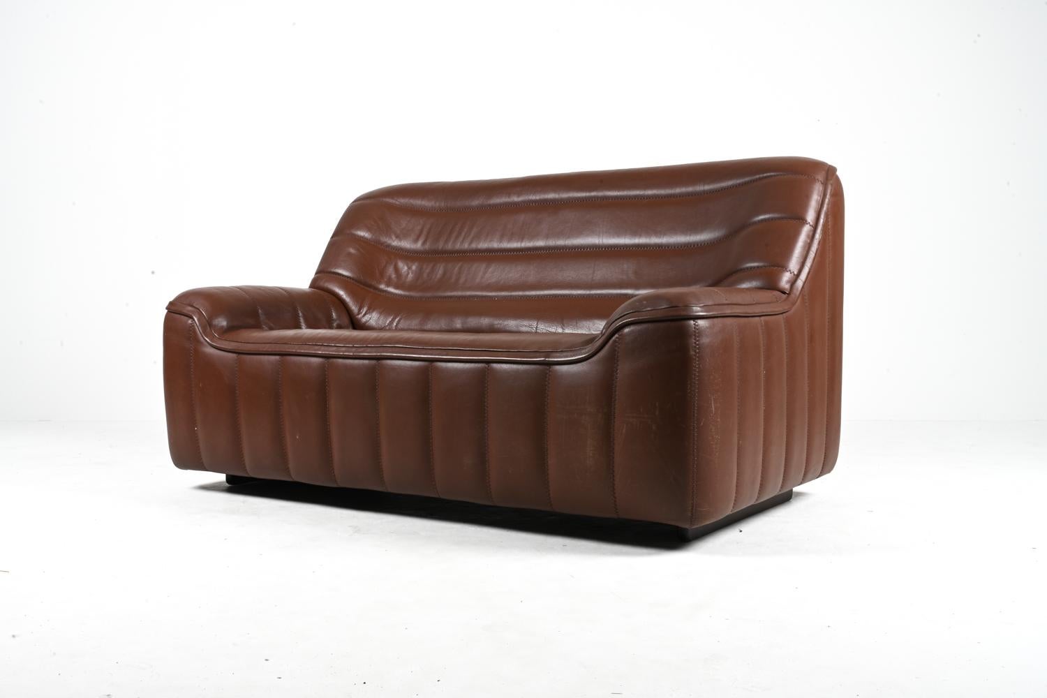 Swiss De Sede DS-84 Leather Two-Seat Sofa, c. 1970's For Sale