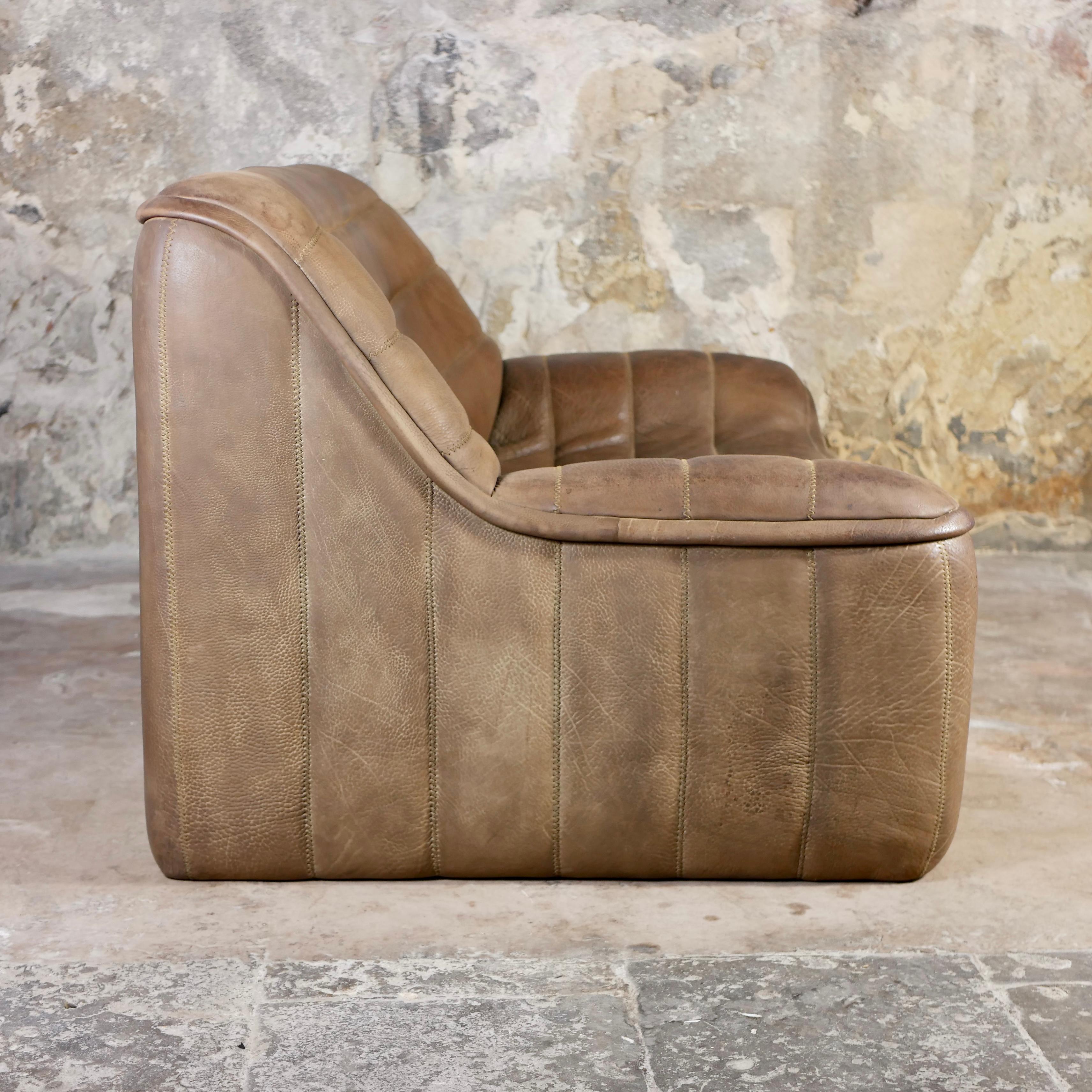 Late 20th Century De Sede DS-84 sofa in taupe buffalo leather, 1970s, from Switzerland For Sale