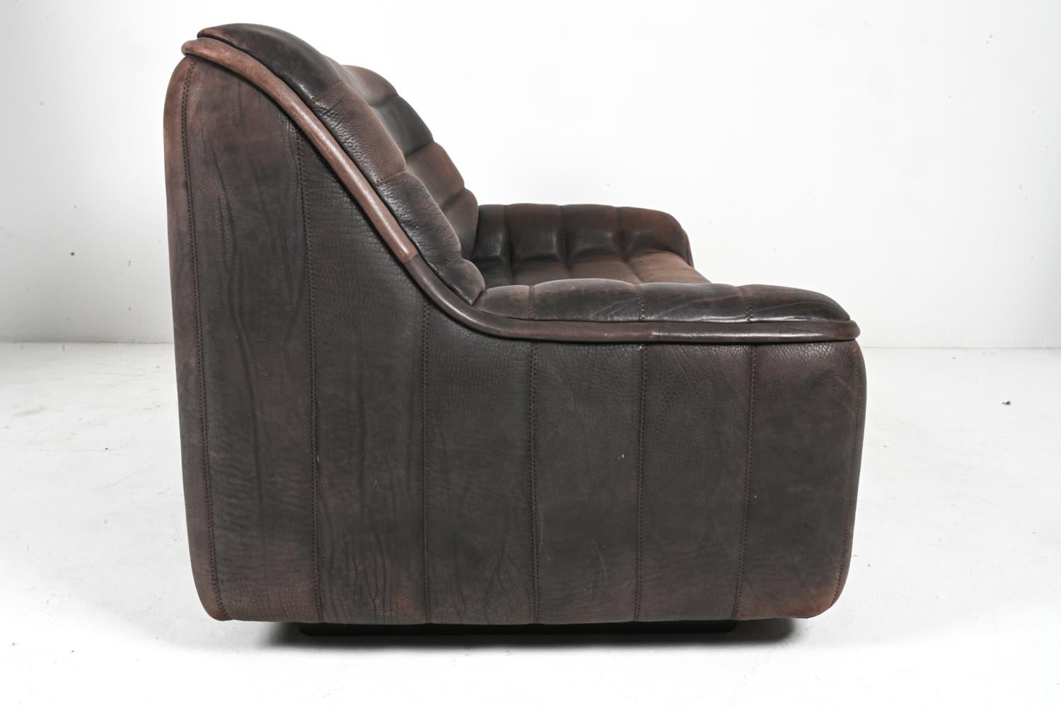 De Sede DS-84 Two-Seat Sofa in Buffalo Leather, c. 1970's 7