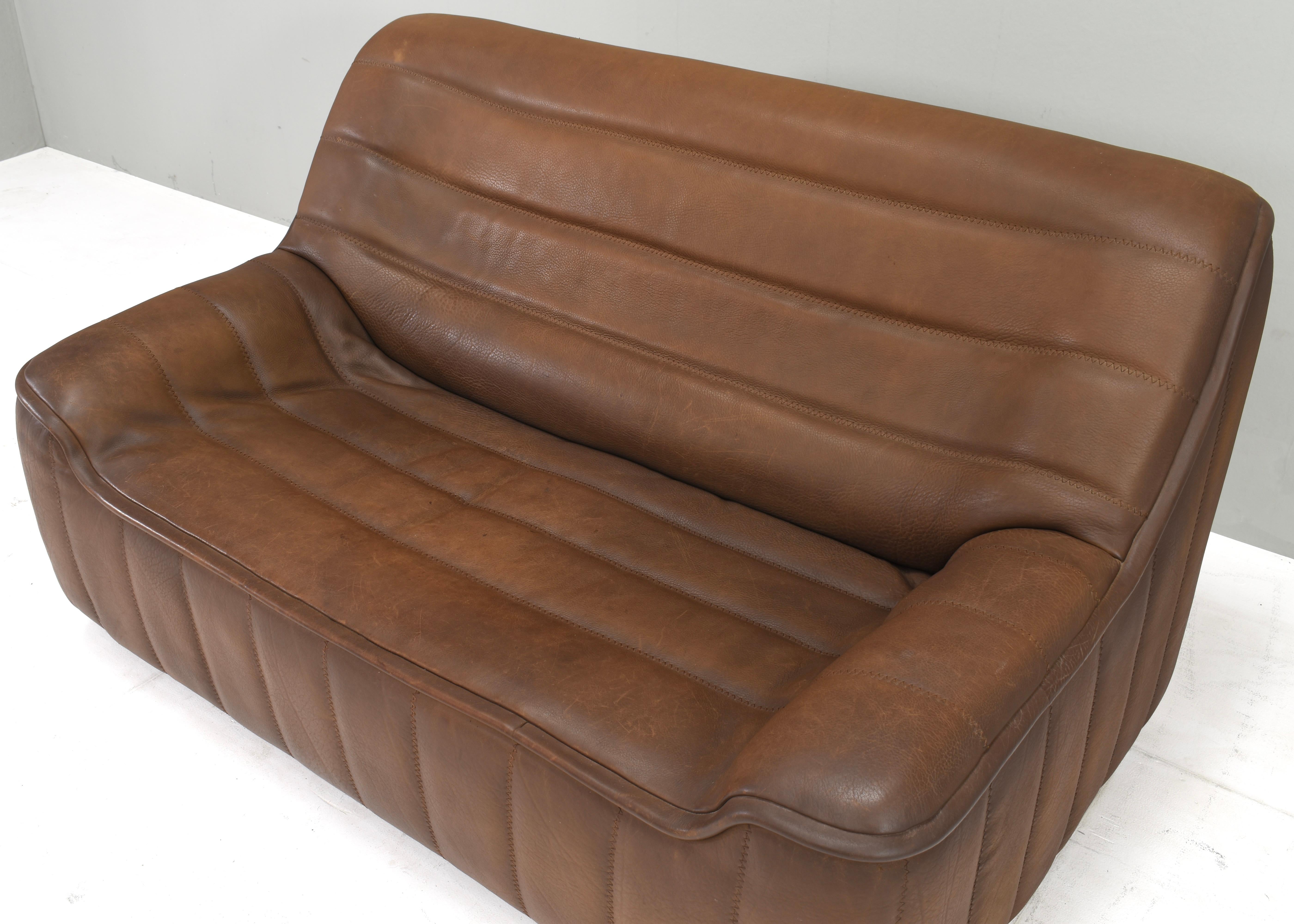 De Sede DS-84 two seat sofa in Tan Buffalo leather – Switzerland, circa 1970 For Sale 1