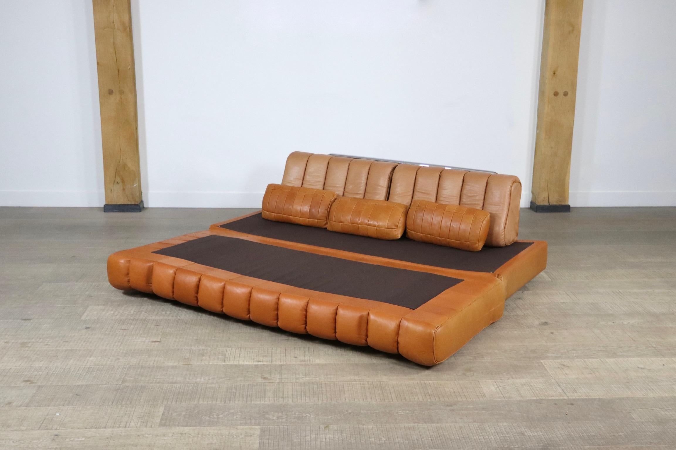 De Sede DS-85 Sofa in Cognac Leather and Chrome, 1960s 1