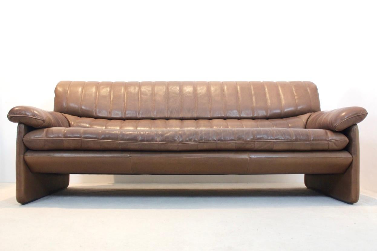 De Sede DS-86 Three-Seat Sofa in Soft Thick Brown Neck Leather 9