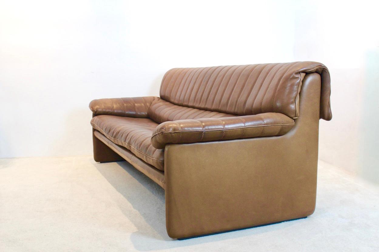 Mid-Century Modern De Sede DS-86 Three-Seat Sofa in Soft Thick Brown Neck Leather