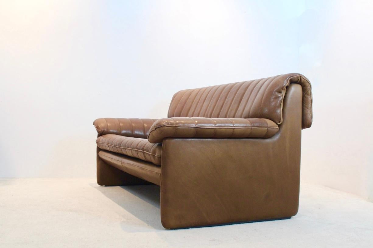Swiss De Sede DS-86 Two-Seat Sofa in Soft Thick Brown Neck Leather