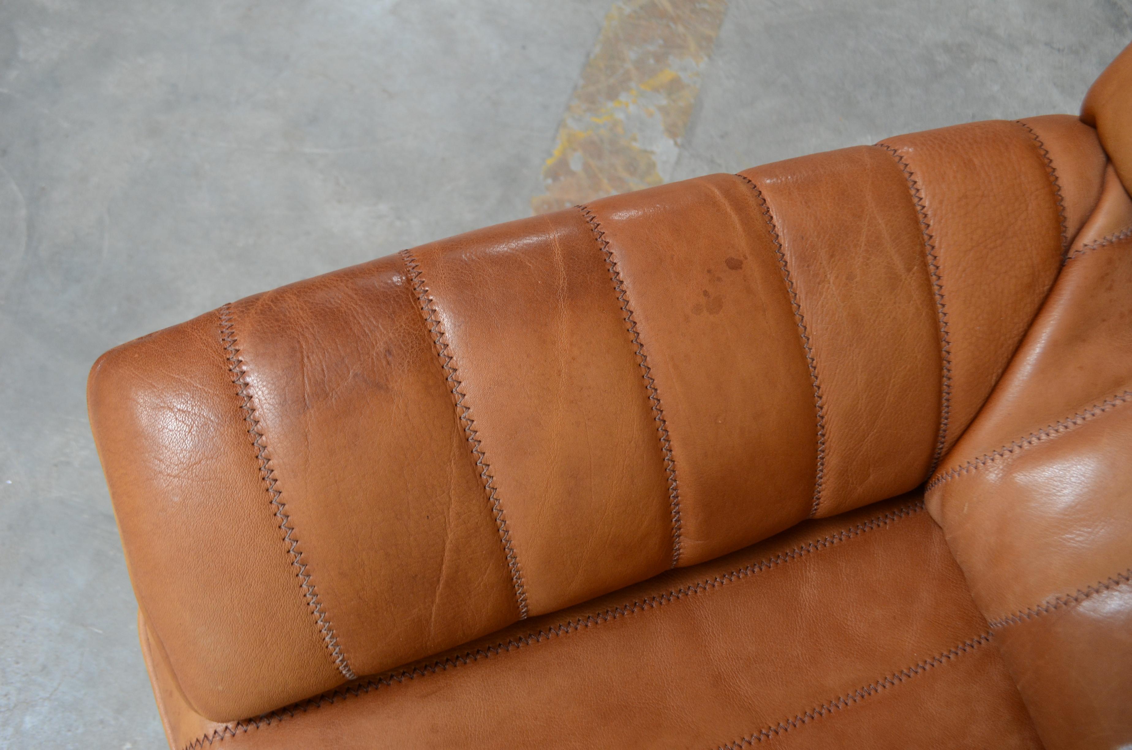 De Sede DS 86 Vintage Cognac Neck Leather Sofa In Fair Condition In Munich, Bavaria