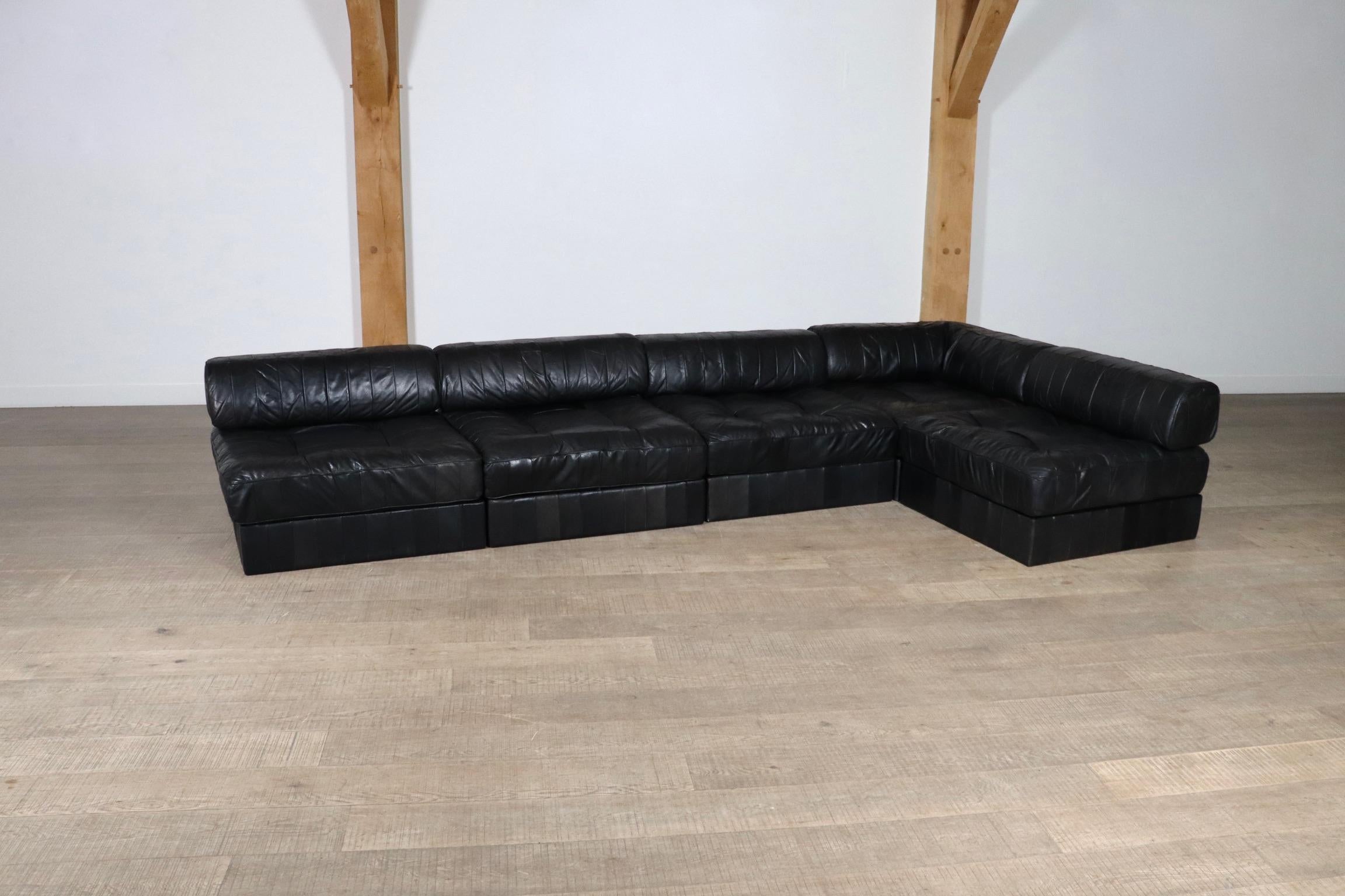 De Sede DS-88 Canapé modulable en cuir patchwork noir, Suisse, années 1970 1