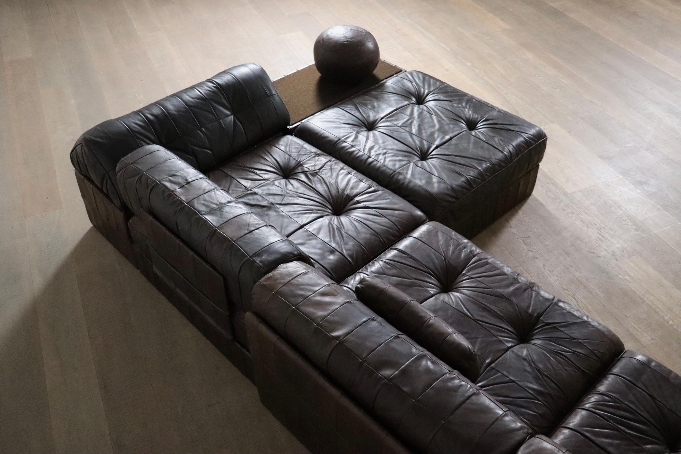 De Sede DS 88 Modular Sofa In Brown Patchwork Leather, Switzerland 1970s For Sale 13