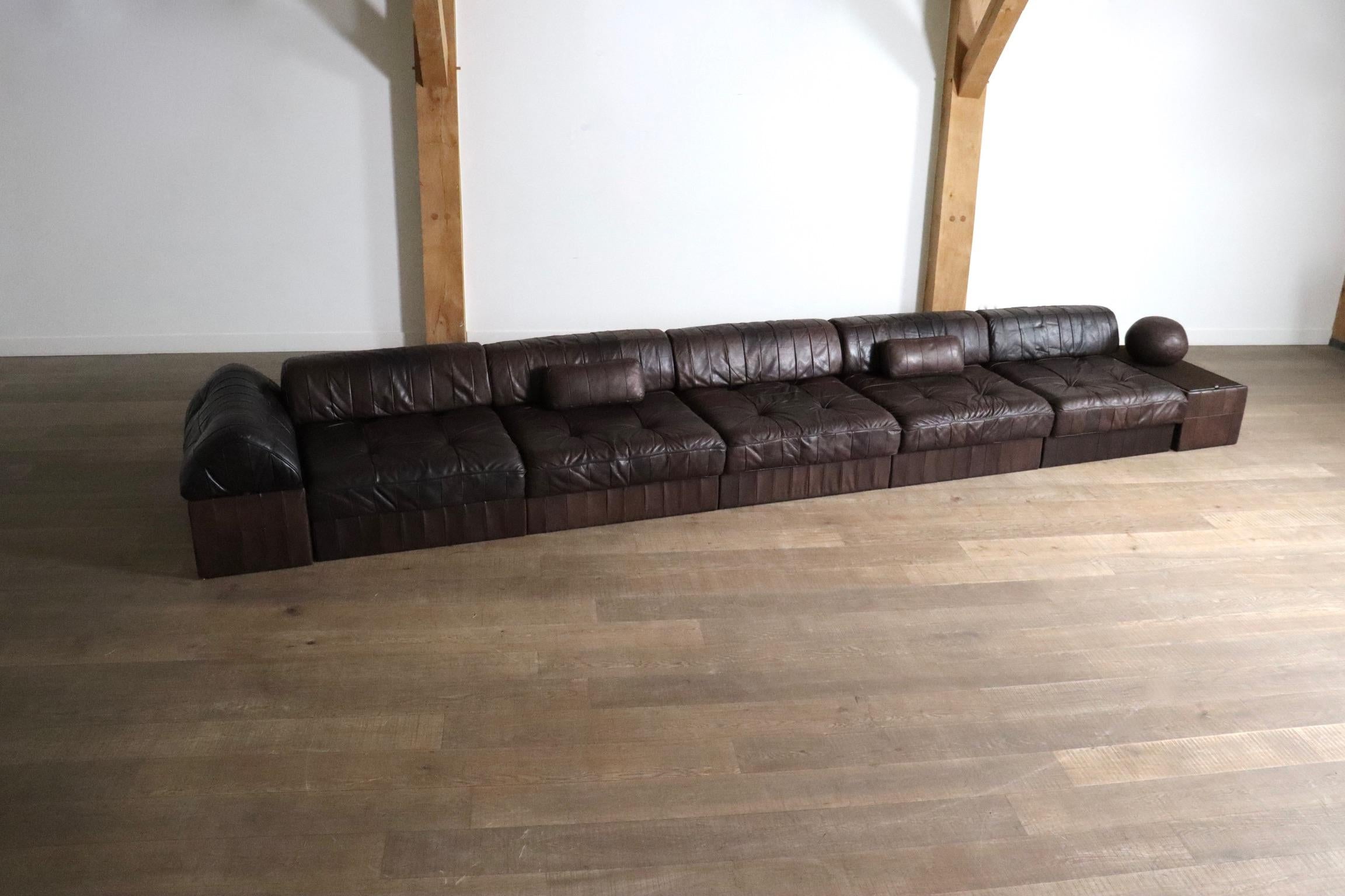 De Sede DS 88 Modular Sofa In Brown Patchwork Leather, Switzerland 1970s For Sale 3