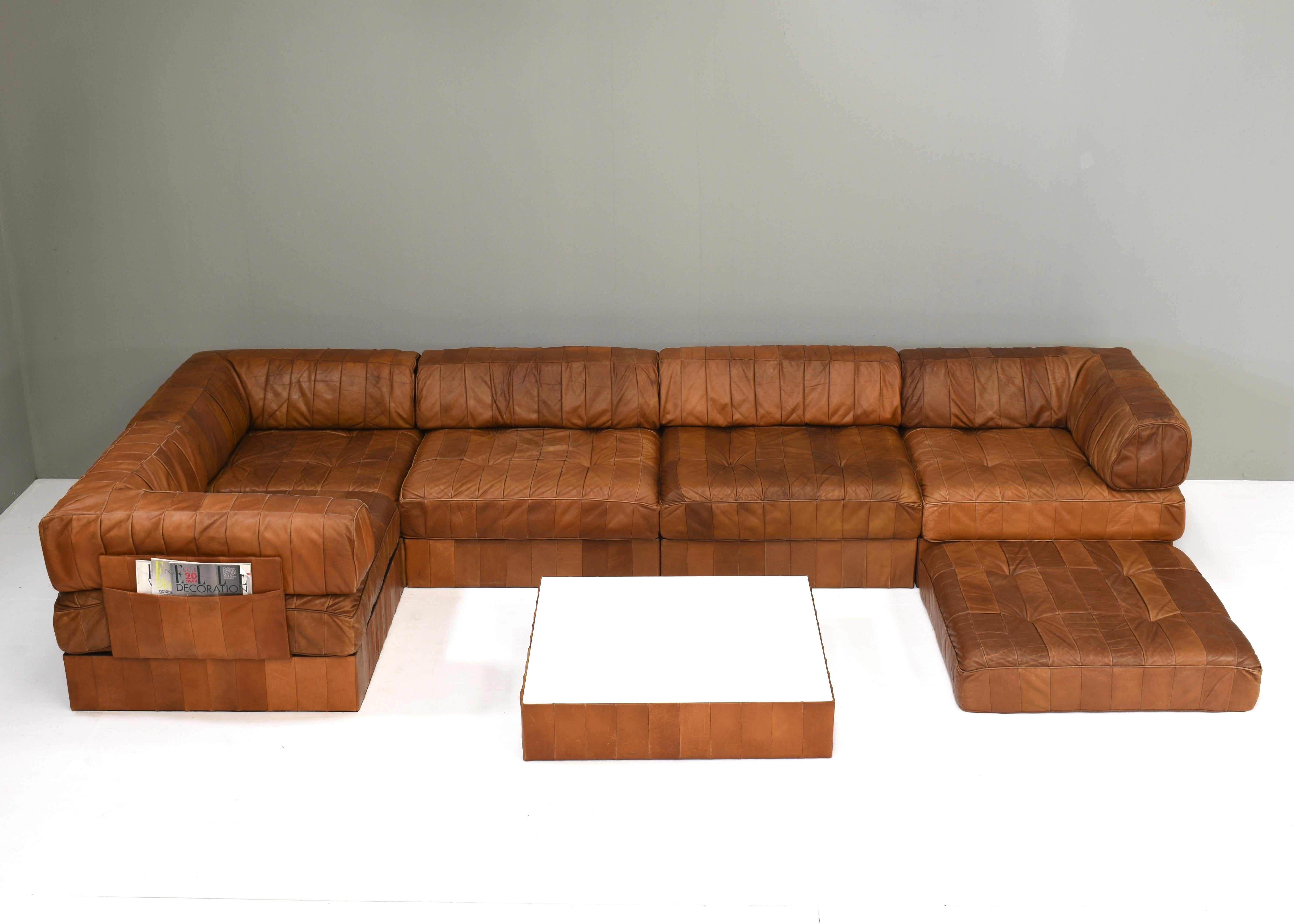 De Sede DS-88 Sectional Sofa in Cognac Brown Tan Leather, Switzerland, 1970's In Good Condition In Pijnacker, Zuid-Holland