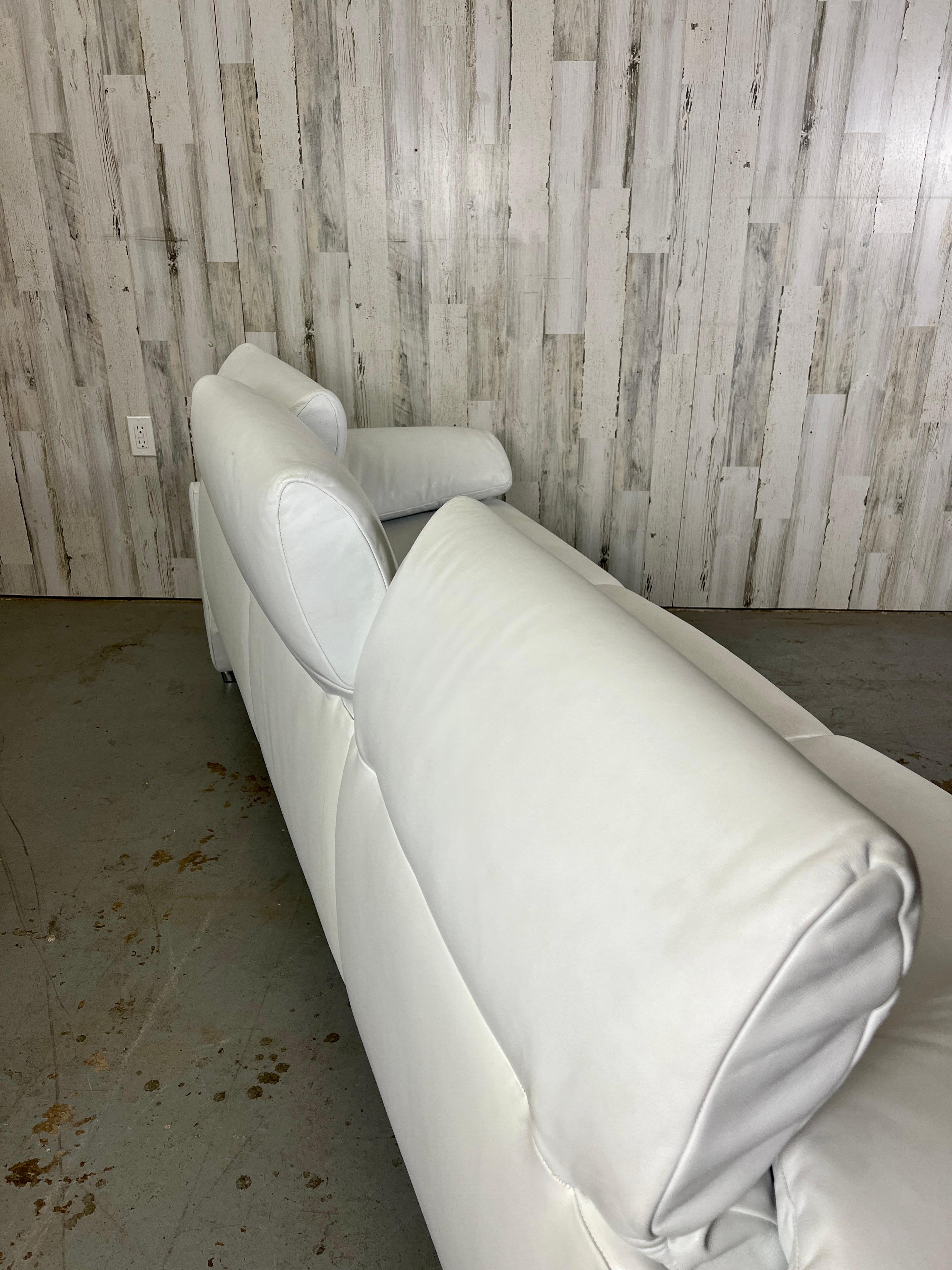 De Sede DS10 White Leather Sofa For Sale 4