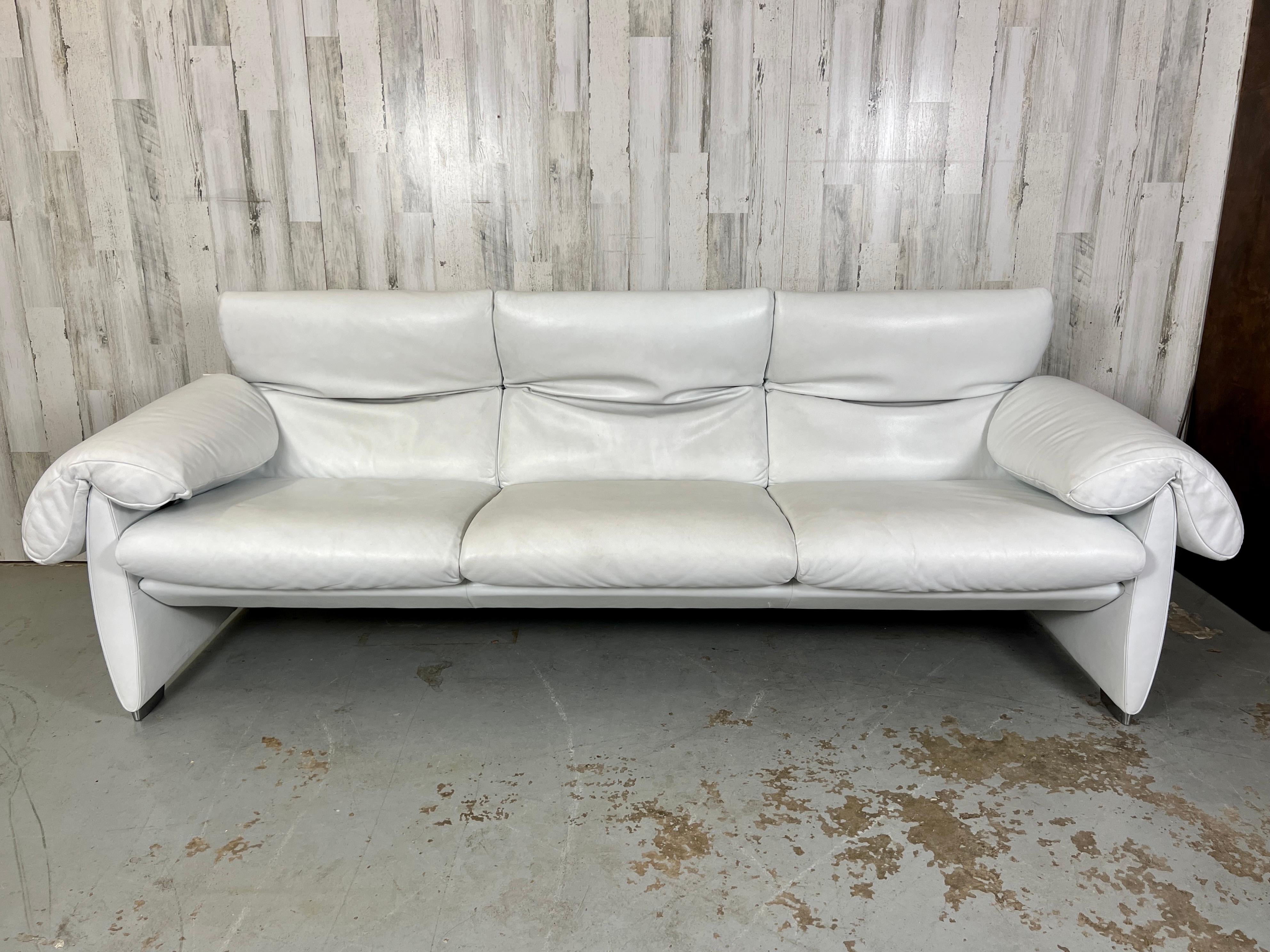 De Sede DS10 White Leather Sofa For Sale 11