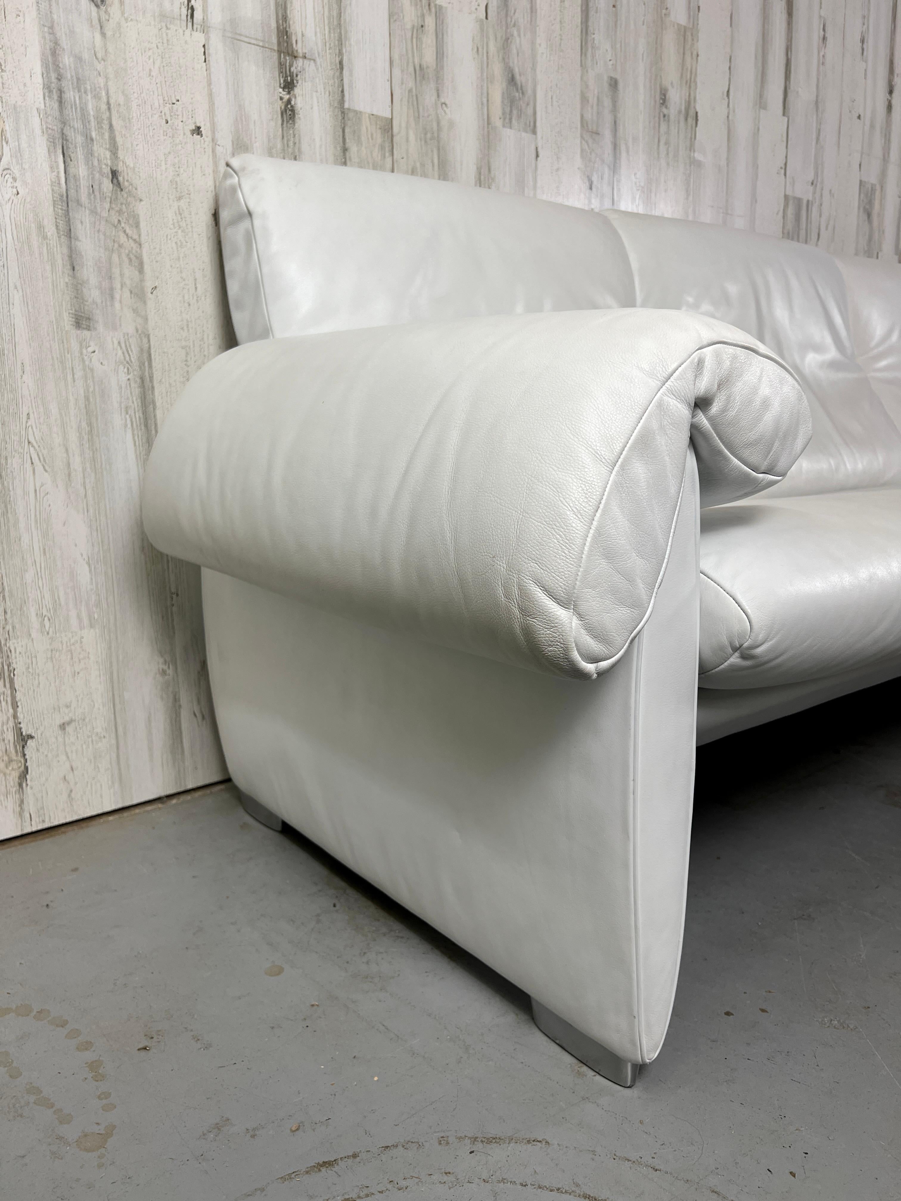 De Sede DS10 Weißes Leder-Sofa (Edelstahl) im Angebot
